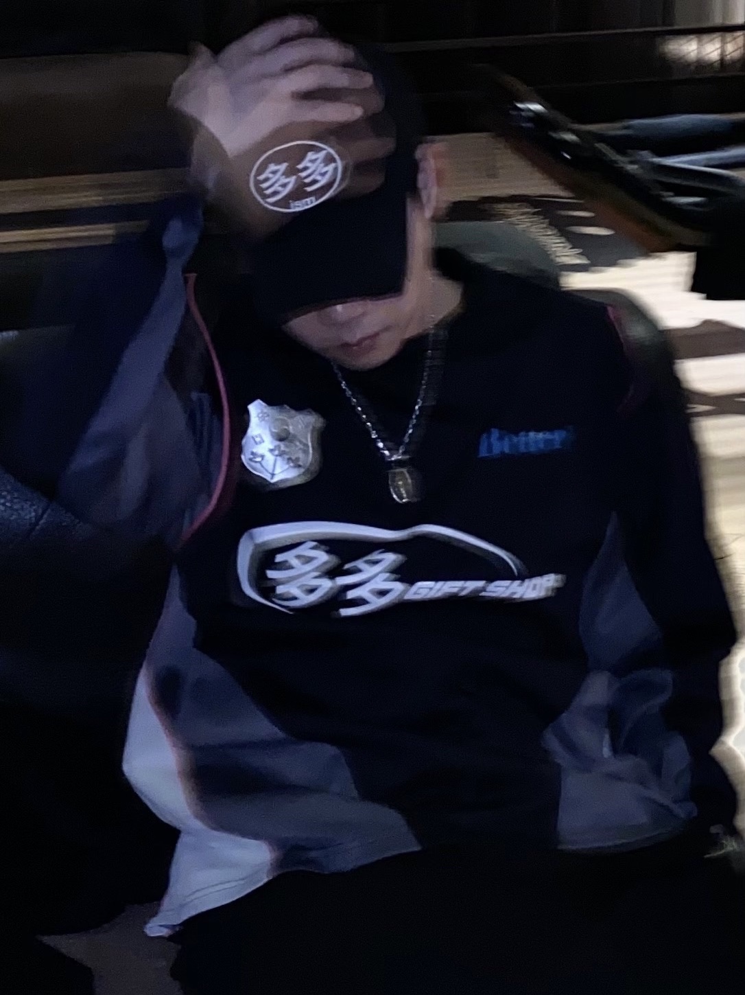 Dada x Better Gift Shop Football Jersey Black 착용 스타일 - 1
