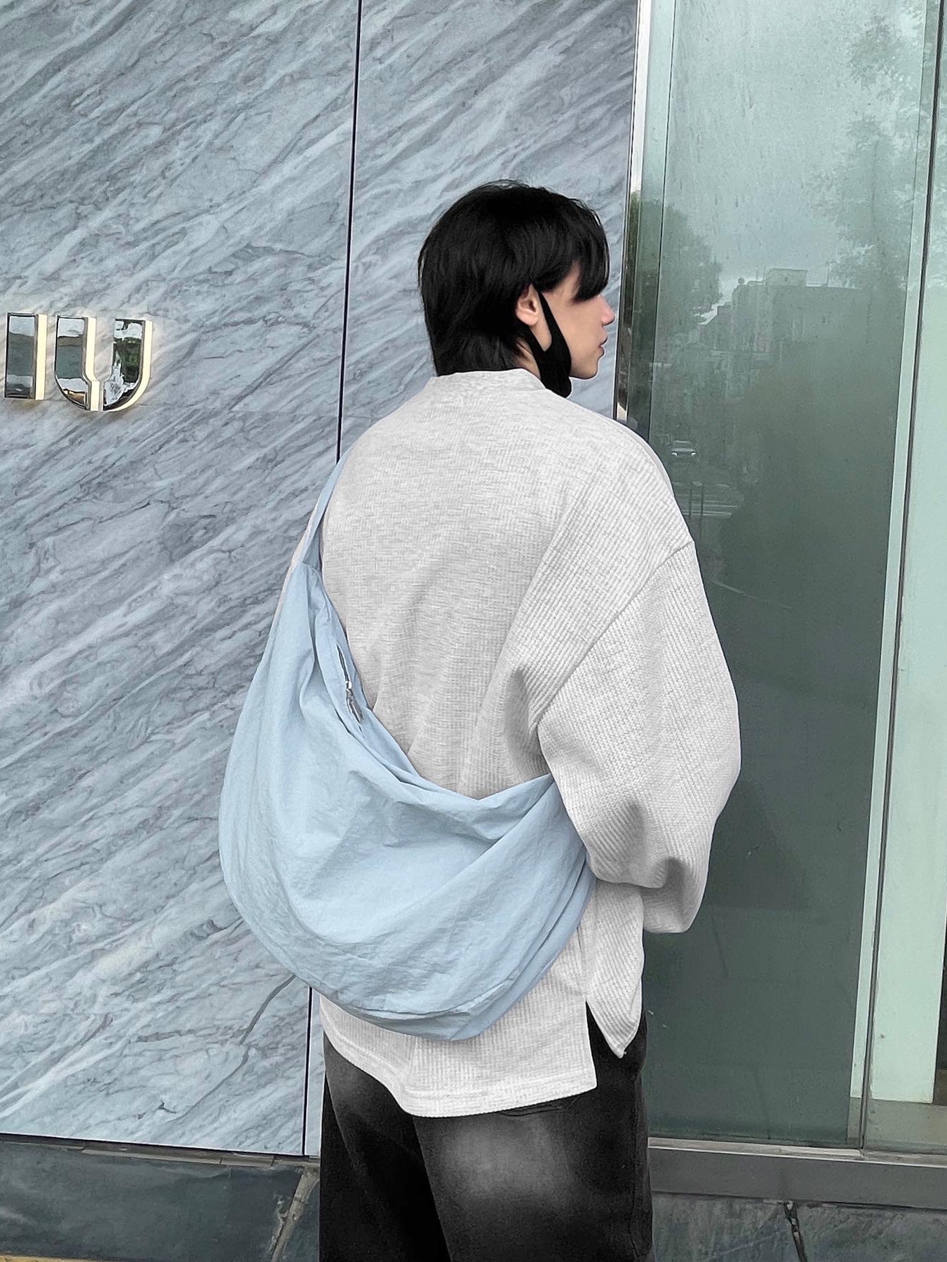 Balenciaga Defender Sneakers Beige 착용 스타일 - 5