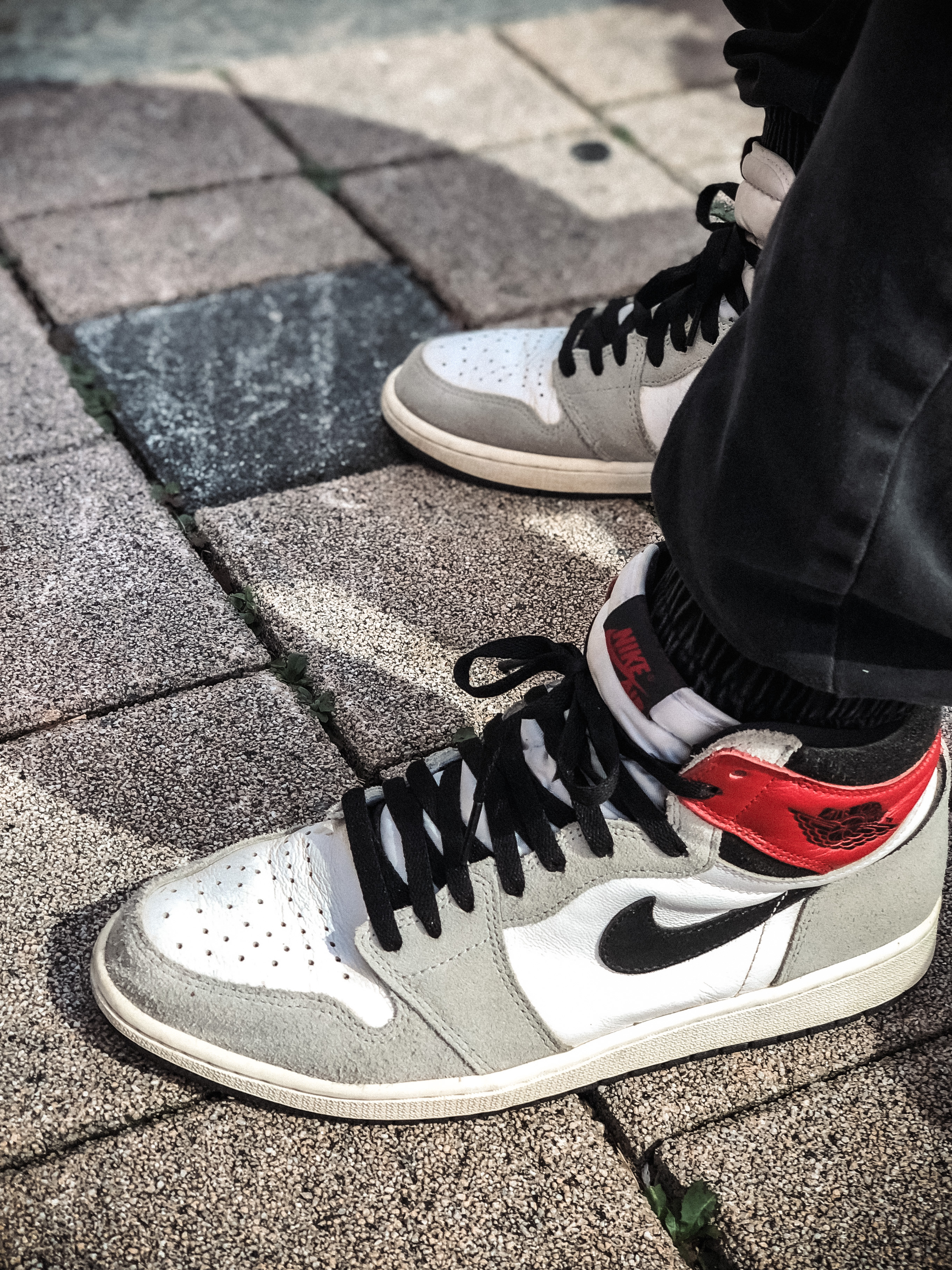 Jordan 1 Retro High OG Light Smoke Grey 착용 스타일