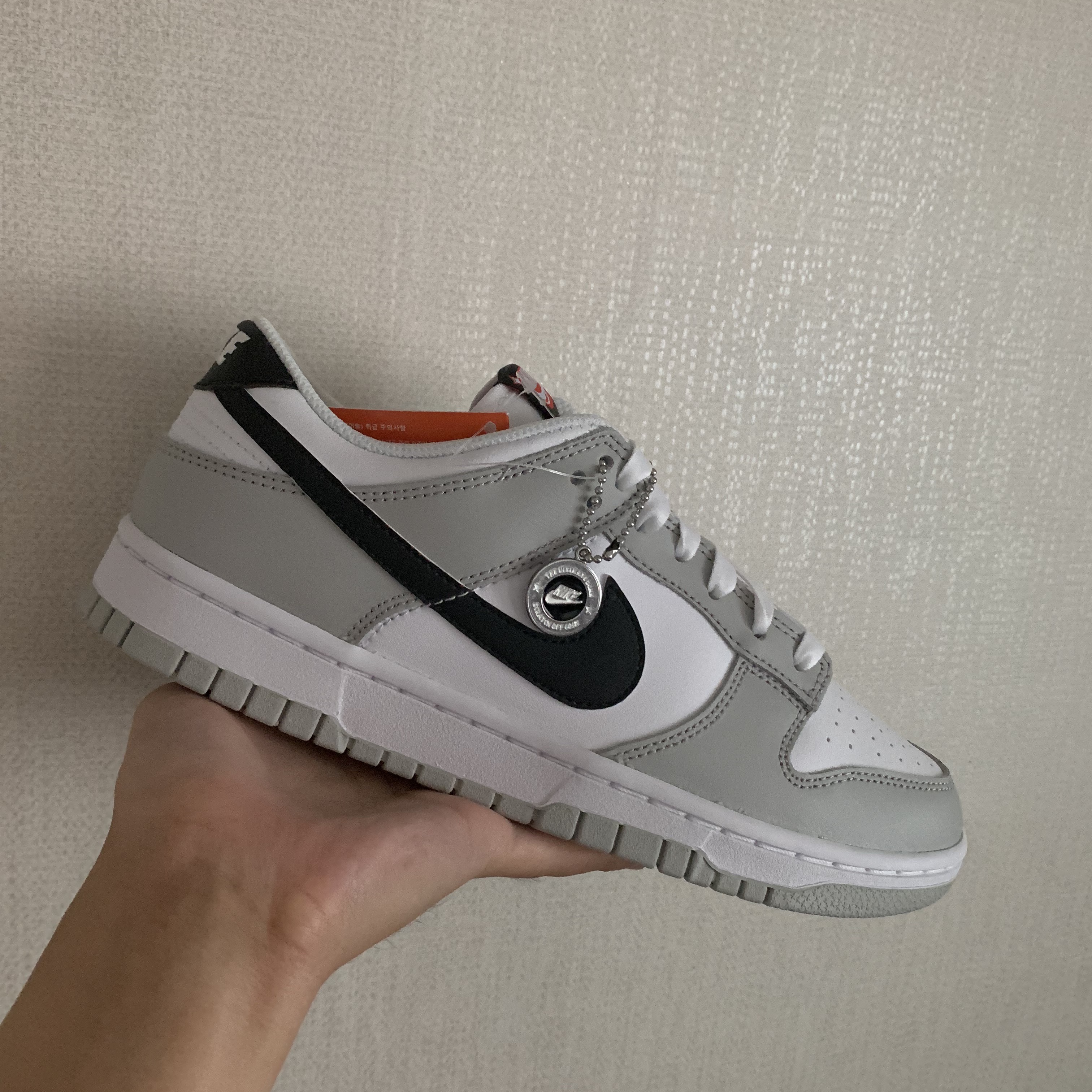 Nike Dunk Low Retro SE Jackpot Grey Fog 착용 스타일