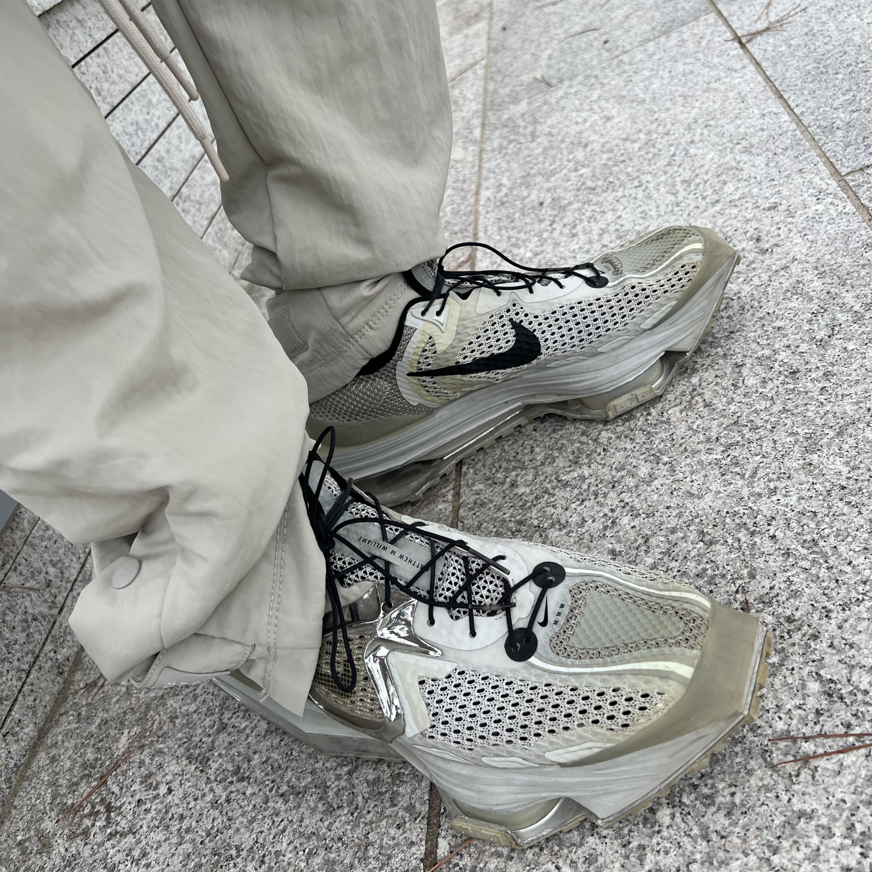 Nike x Matthew M Williams Zoom 004 Stone 착용 스타일 - 2