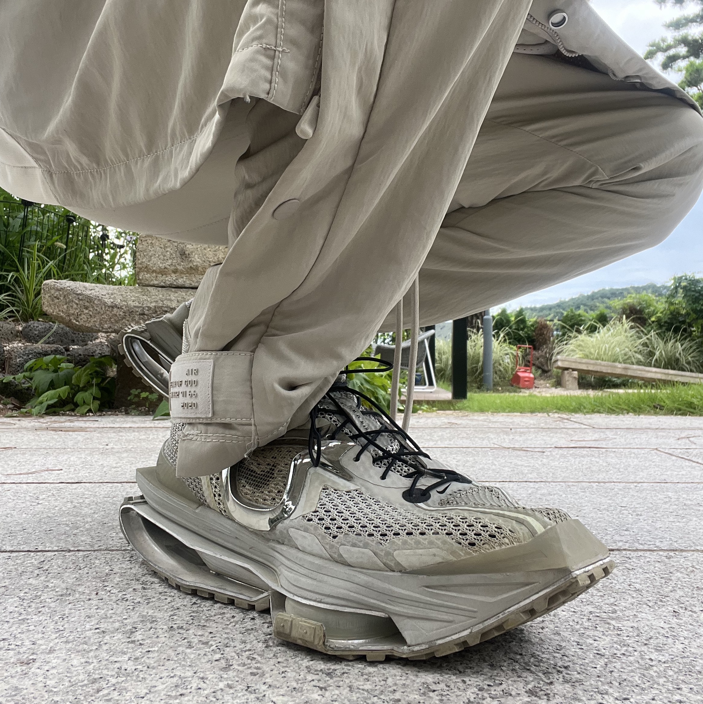Nike x Matthew M Williams Zoom 004 Stone 착용 스타일 - 1