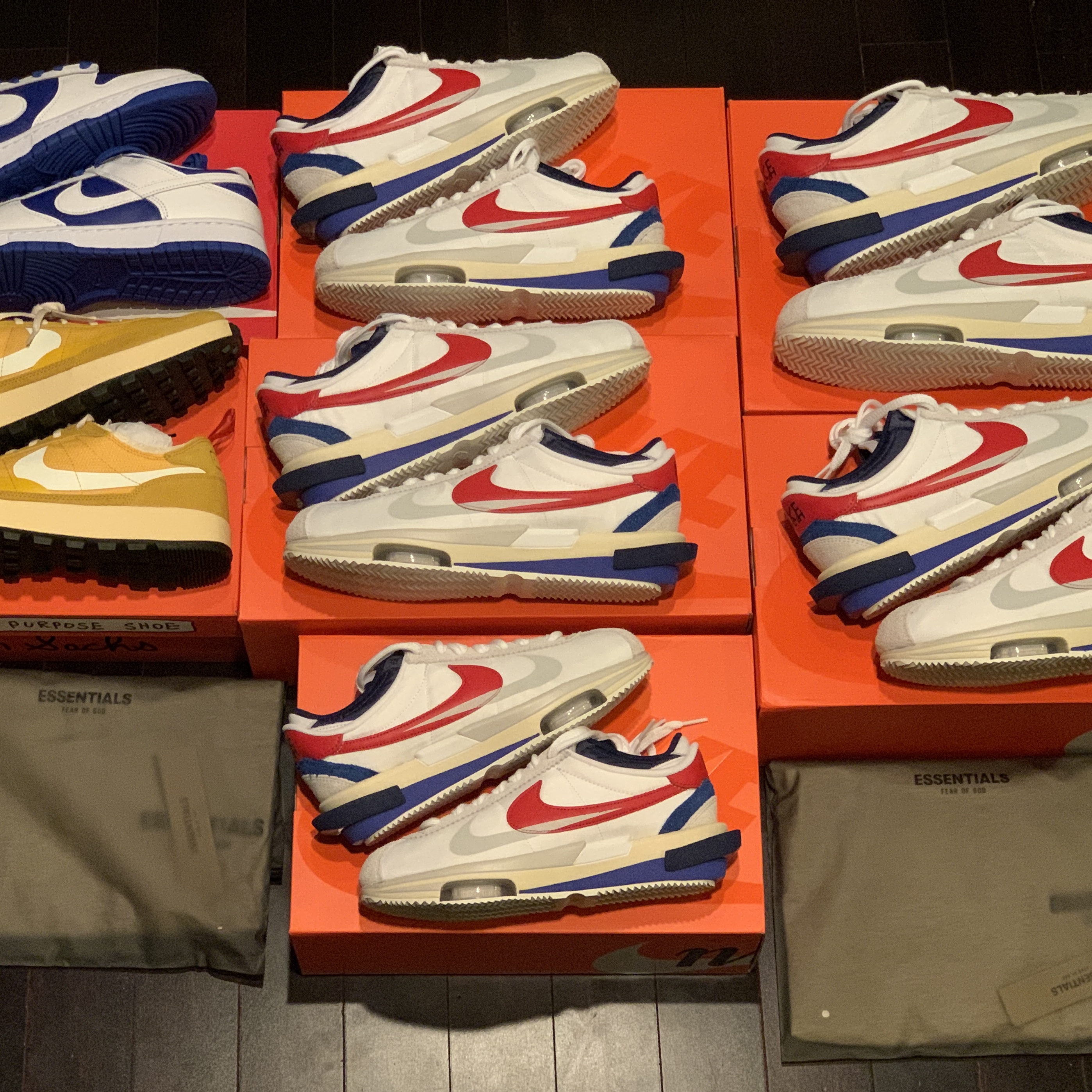 Nike x Sacai Zoom Cortez SP White and University Red, Nike x Tom Sachs General Purpose Shoe Archive 착용 스타일