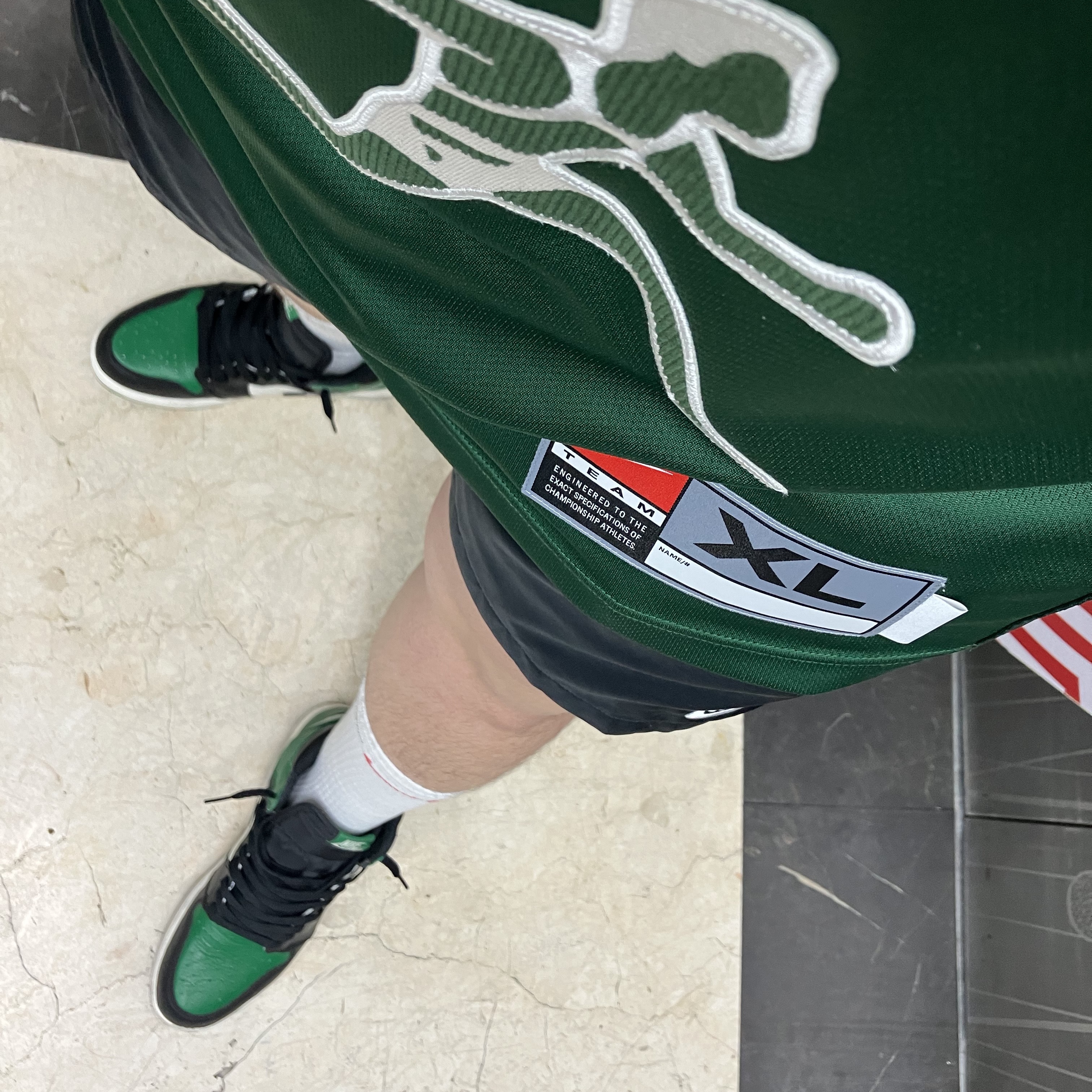 Jordan 1 Retro High OG Pine Green, Nike x Cactus Plant Flea Market S/S Jersey Green - US/EU 착용 스타일