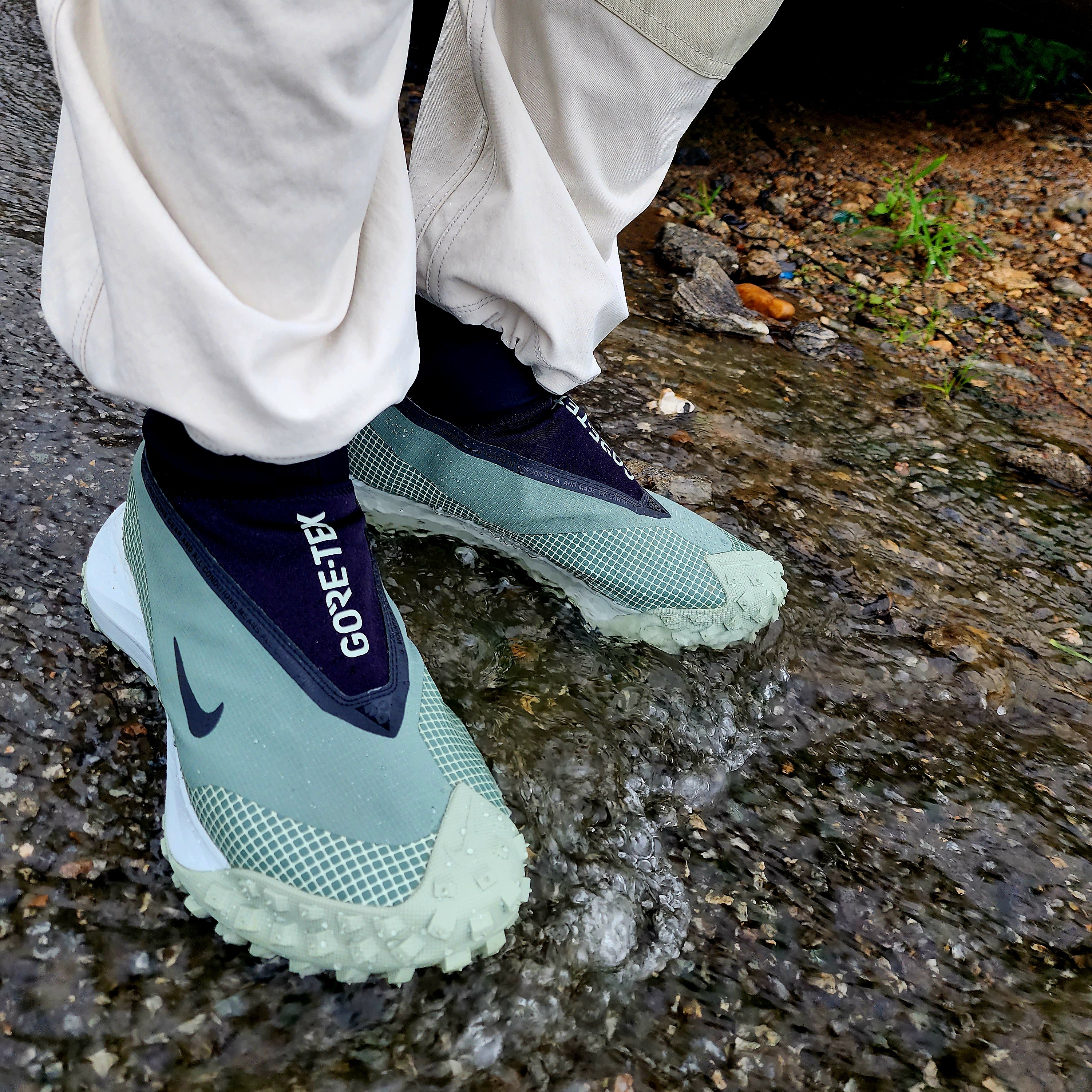 Nike ACG Mountain Fly Gore-Tex Clay Green 착용 스타일 - 1