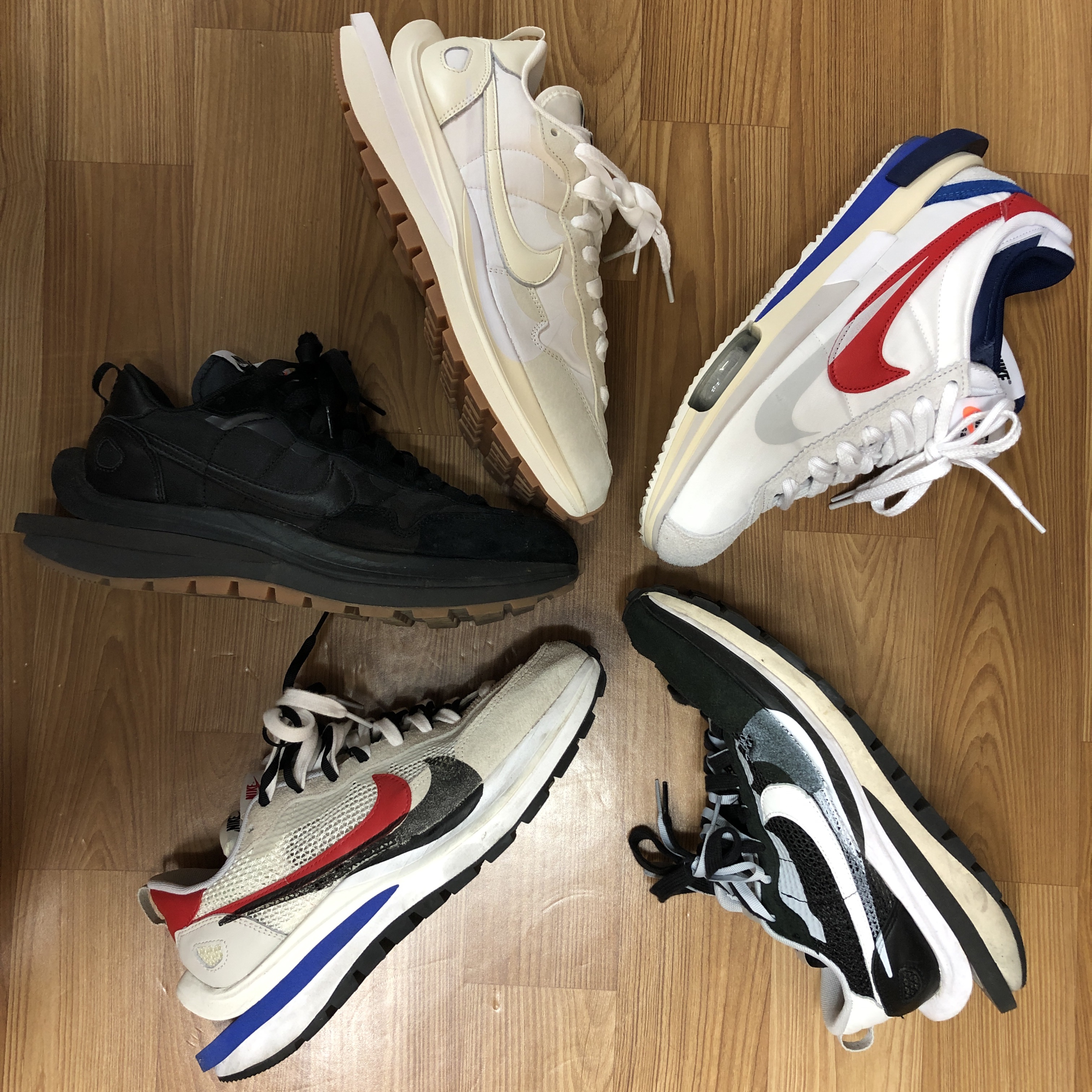 Nike x Sacai Zoom Cortez SP White and University Red, Nike x Sacai VaporWaffle Black and Gum 착용 스타일 - 3