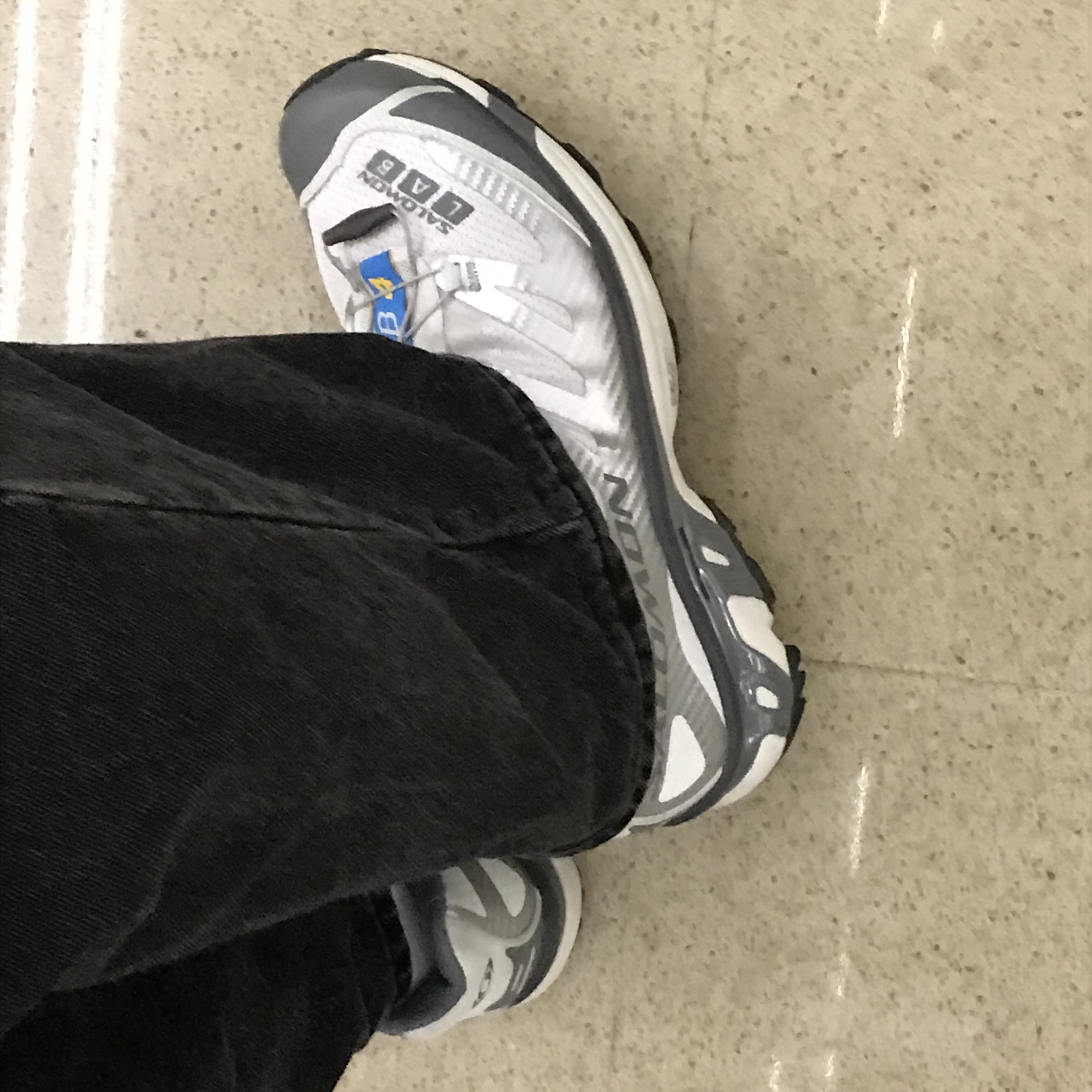 Salomon XT-4 ADV Silver Metallic X 착용 스타일 - 2