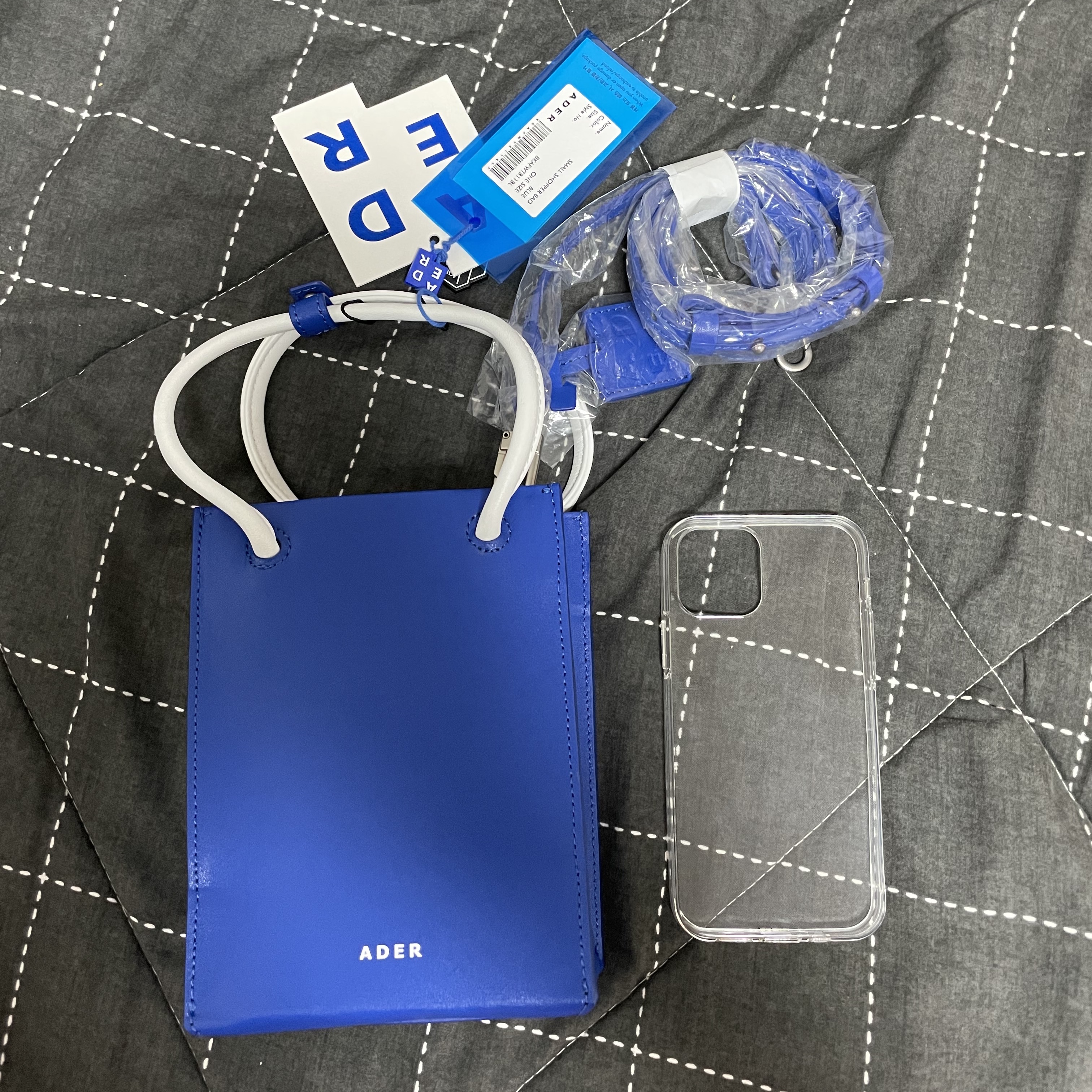 Ader Error Small Shopper Bag Blue 착용 스타일 - 3