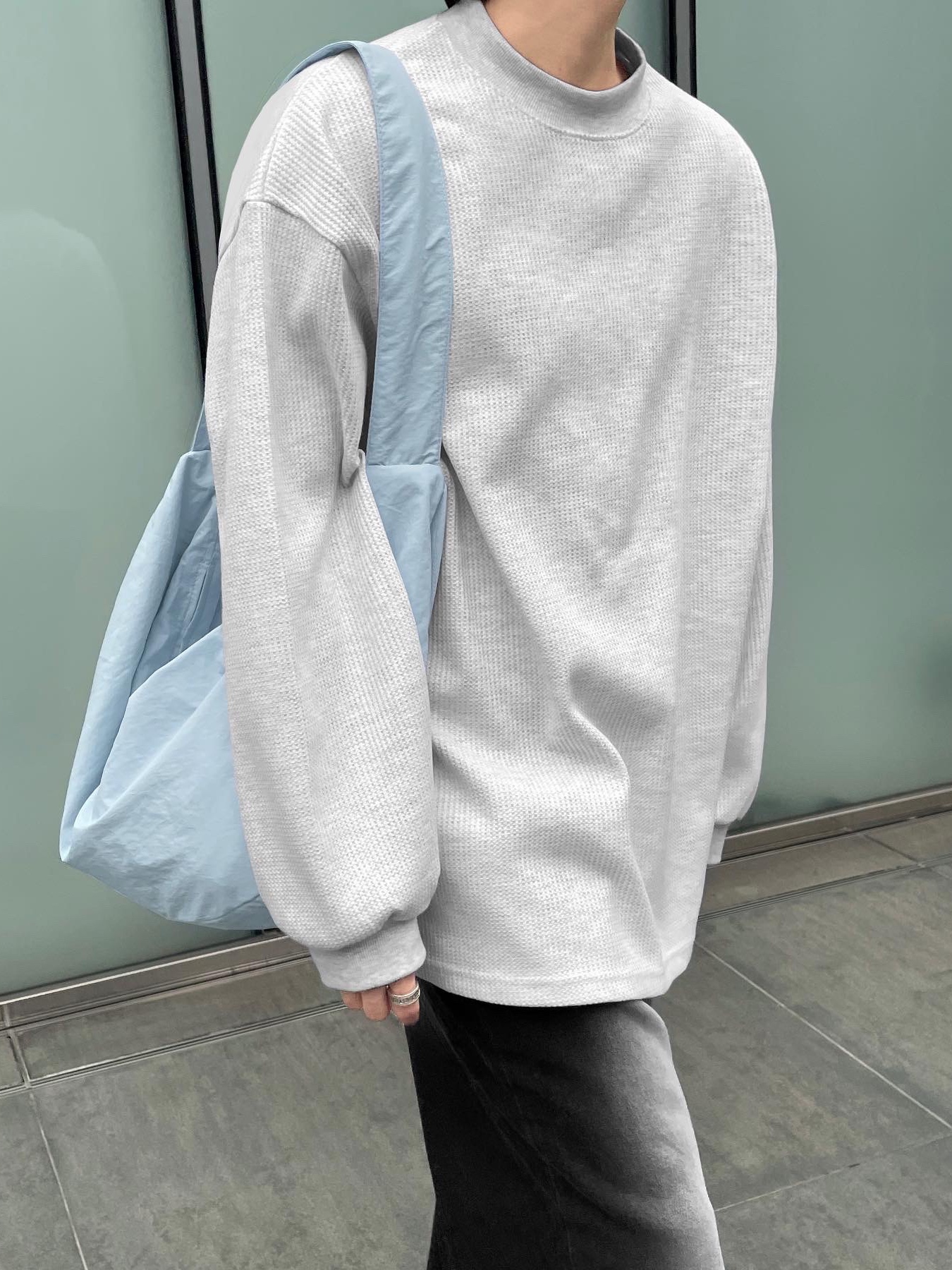 Balenciaga Defender Sneakers Beige 착용 스타일 - 3