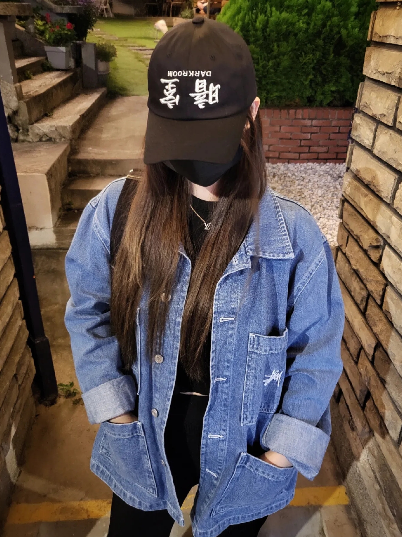 Darkr8m Studio Upside Down Silver Logo Cap, Stussy Denim Chore Jacket 착용 스타일 - 1
