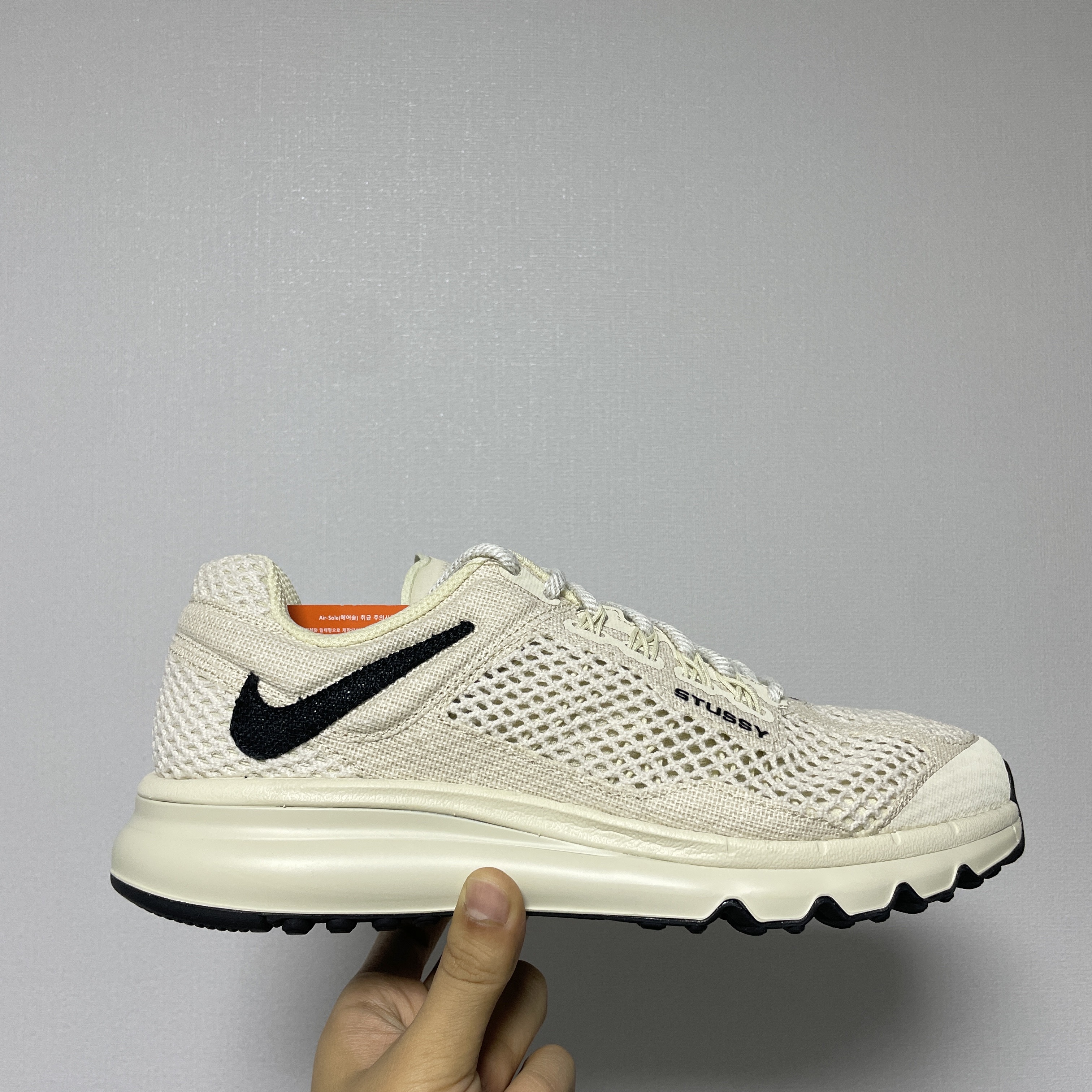 Nike x Stussy Air Max 2013 Fossil 착용 스타일