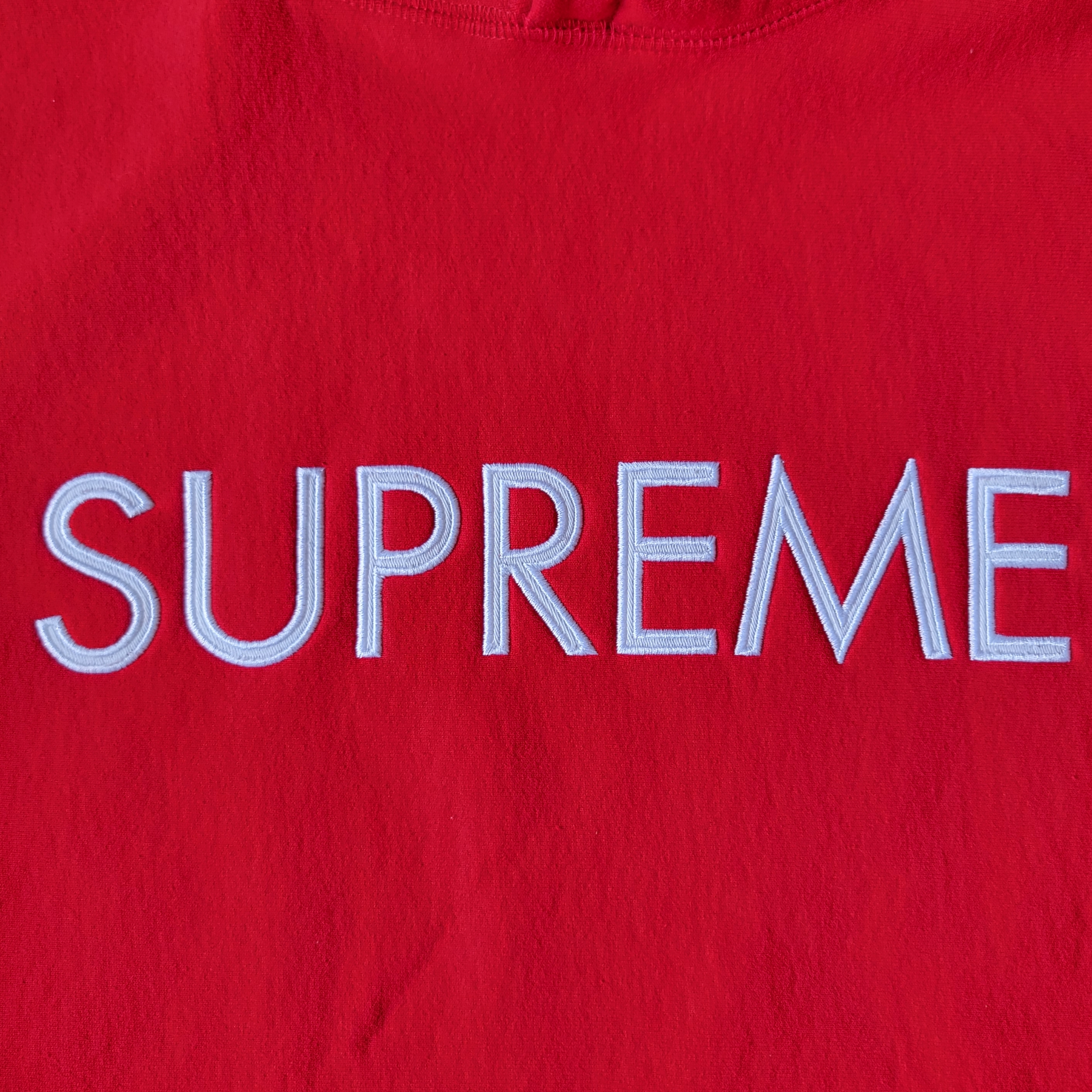 Supreme Capital Hooded Sweatshirt Red - 22FW 착용 스타일 - 2