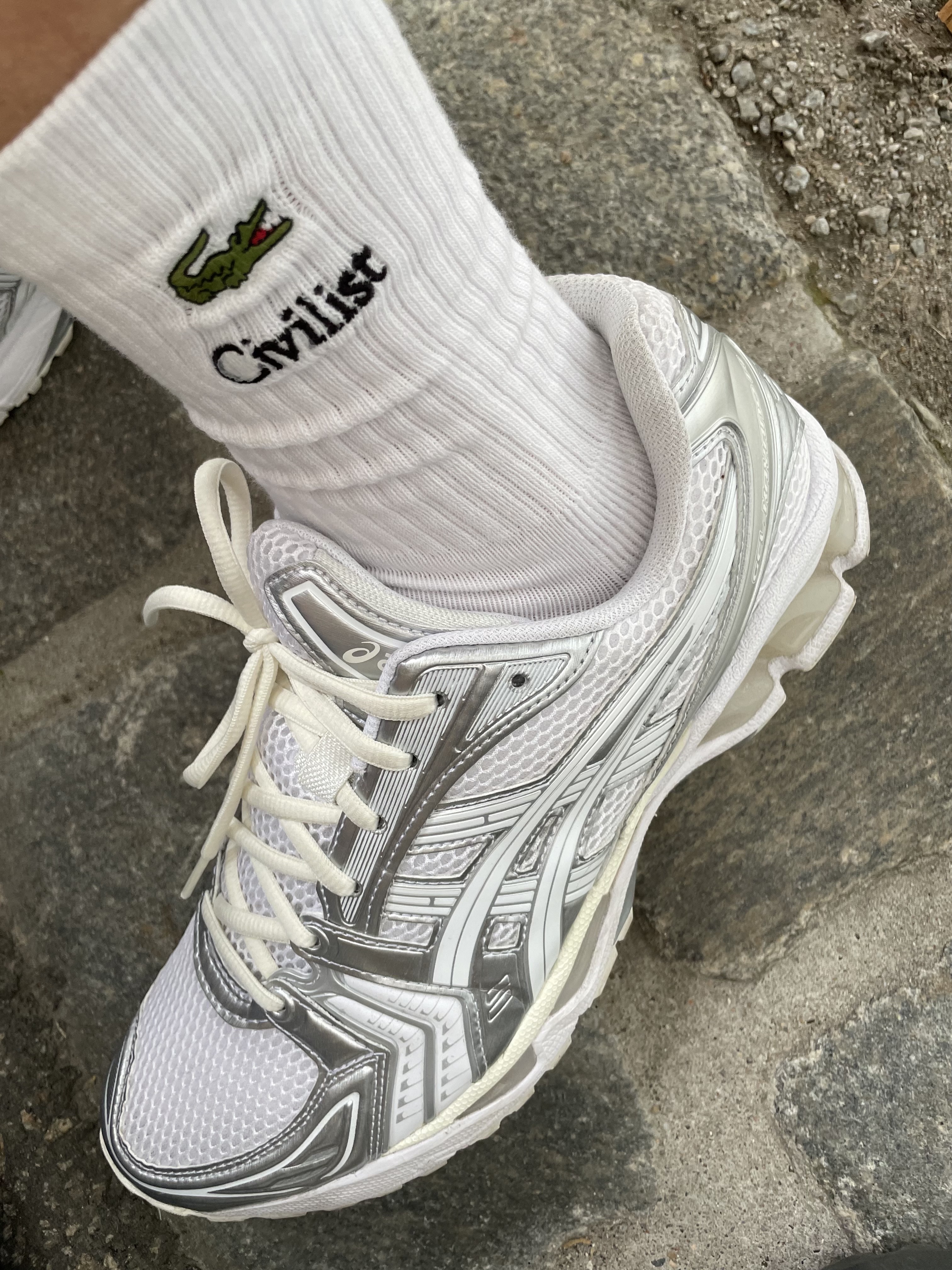 Asics x JJJJound Gel-Kayano 14 Silver White 착용 스타일