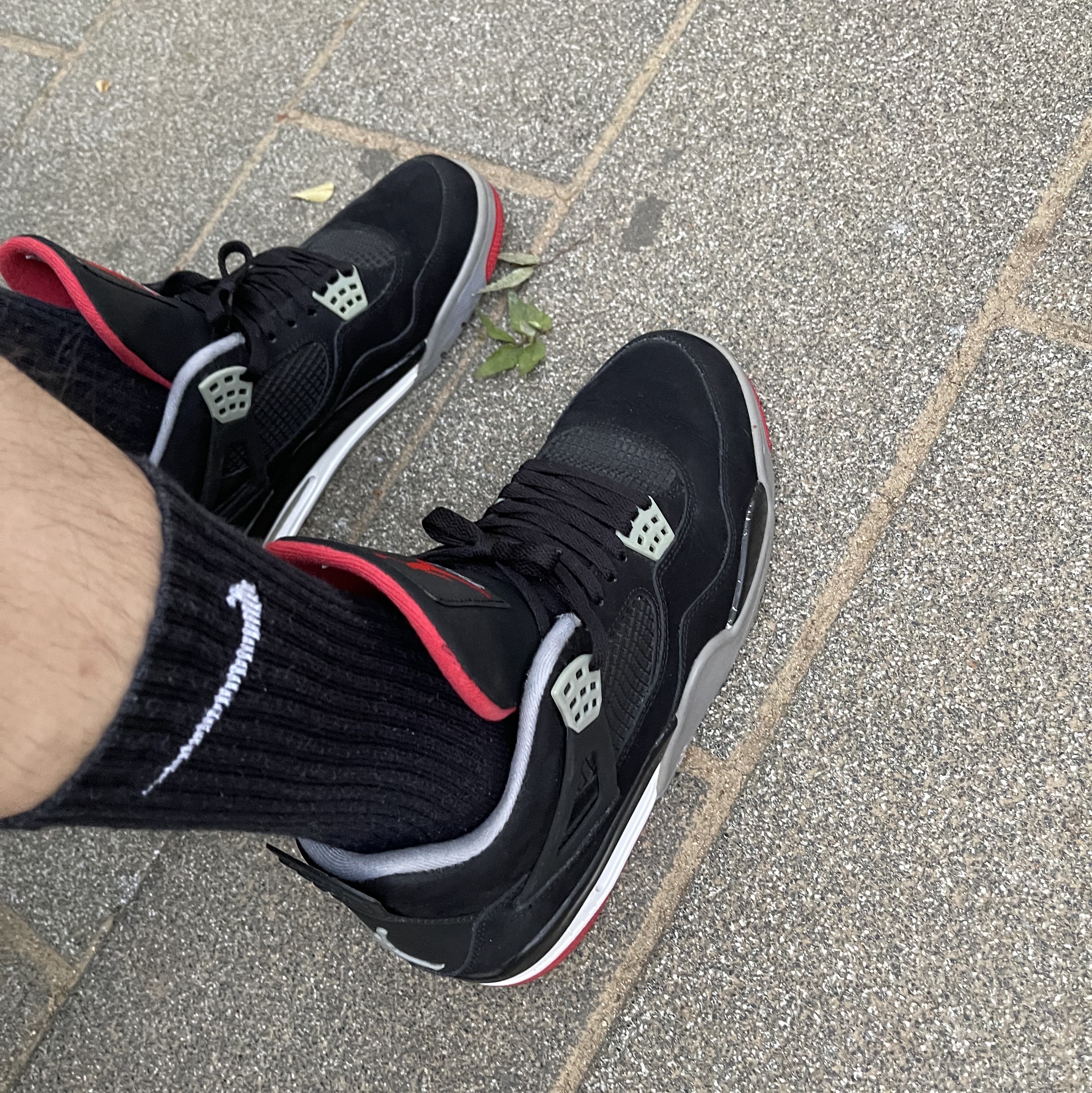 Jordan 4 Retro Black Cement 2012 착용 스타일 - 3