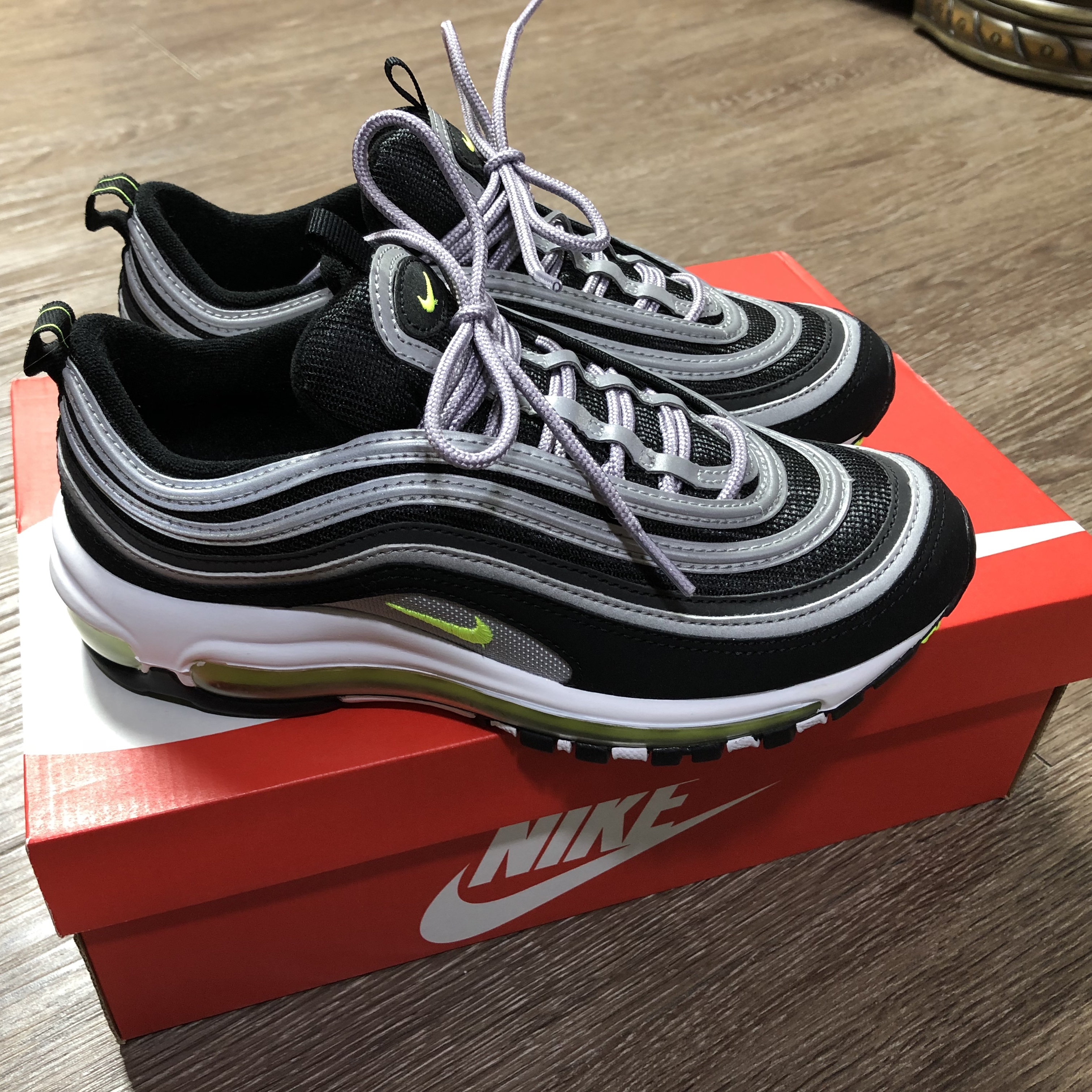 Nike Air Max 97 OG Black Volt Asia 착용 스타일