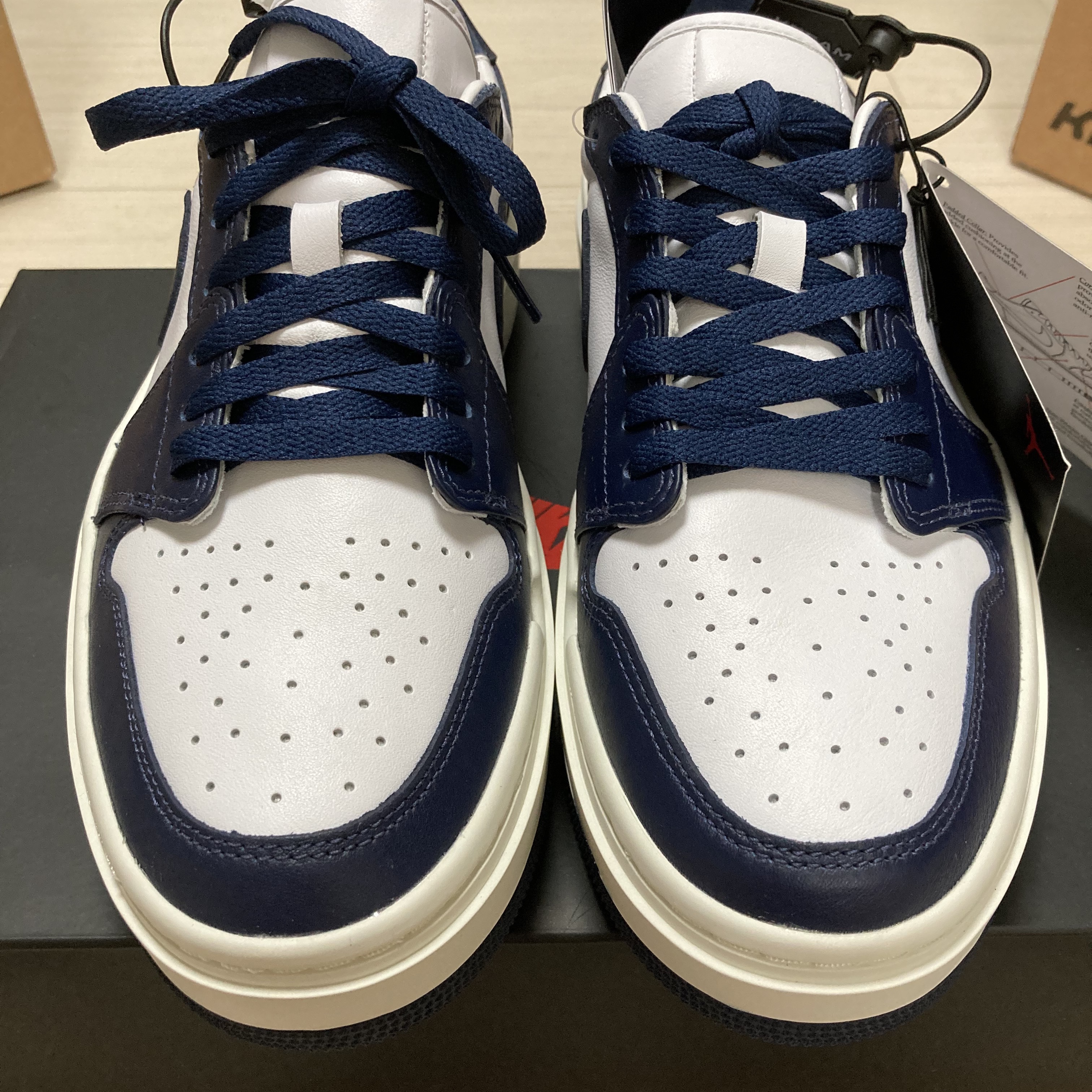 (W) Jordan 1 Elevate Low Midnight Navy 착용 스타일 - 1