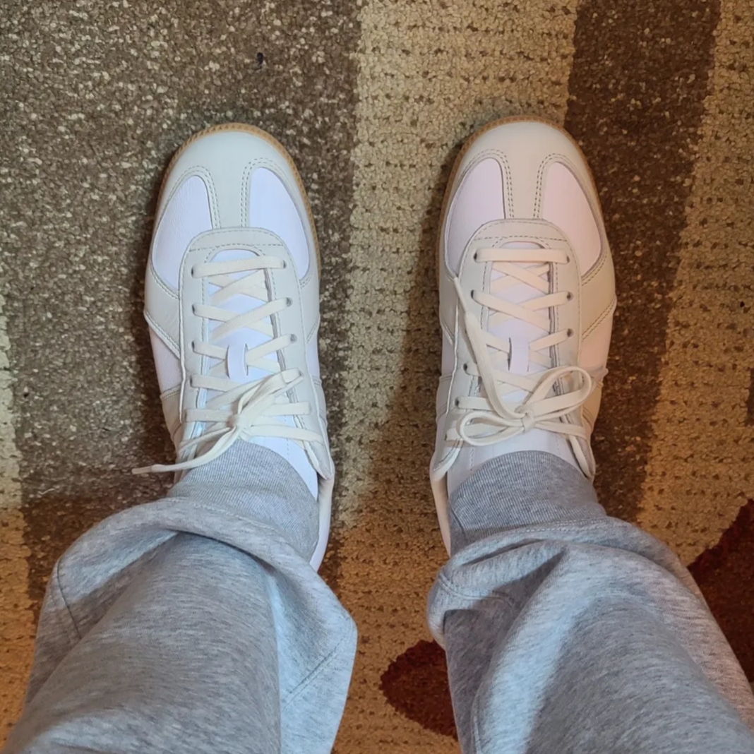 Adidas BW Army White 착용 스타일