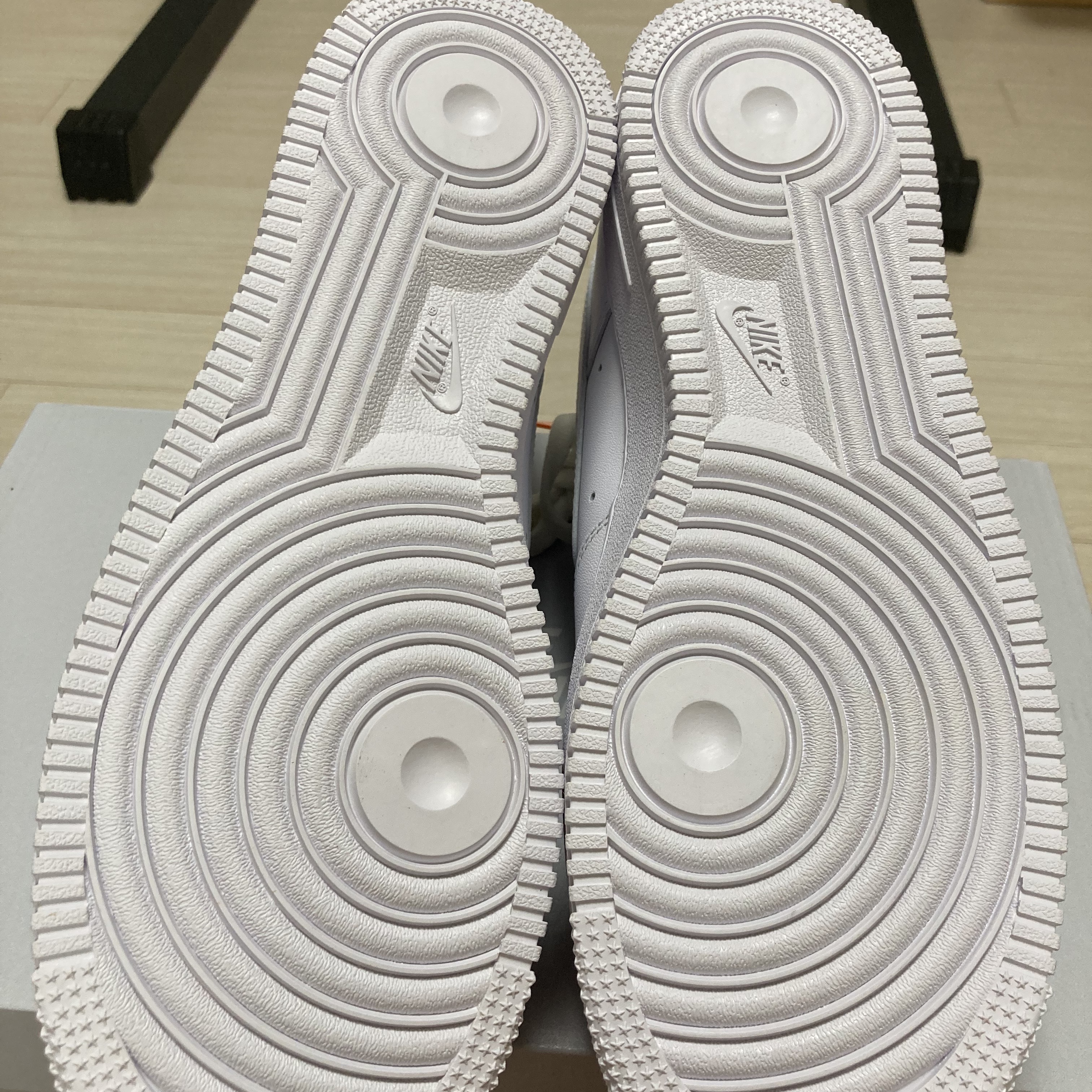 Nike Air Force 1 '07 Low White 착용 스타일 - 4