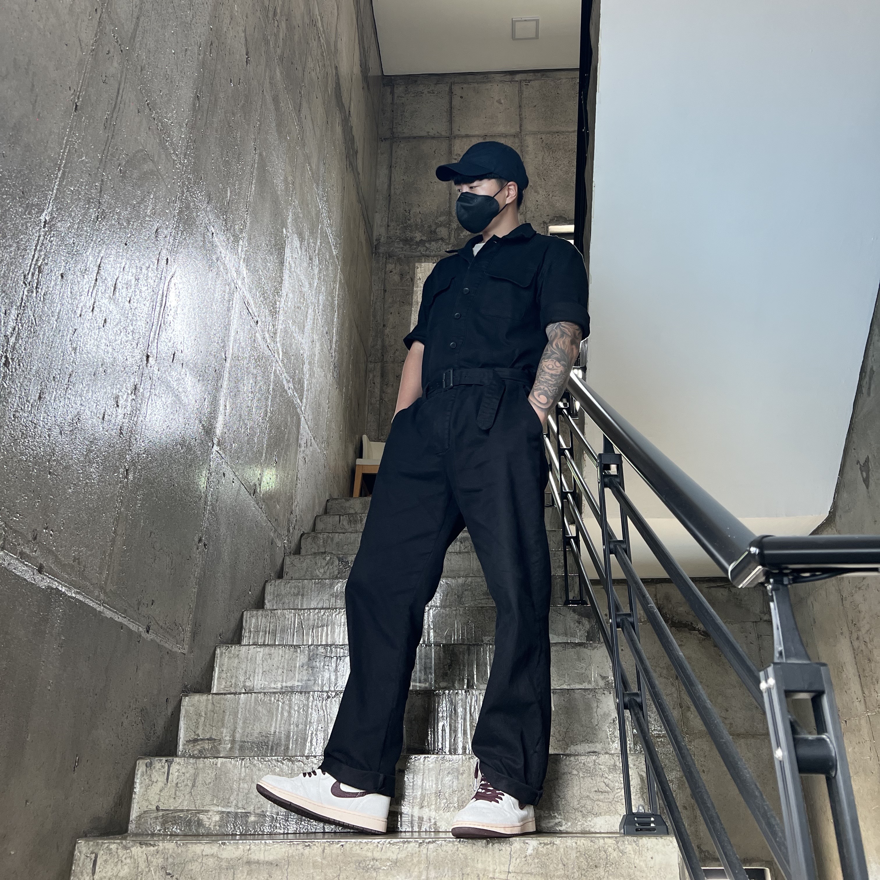 Jordan 1 x A Ma Maniere Retro High OG SP Sail and Burgundy 착용 스타일 - 2