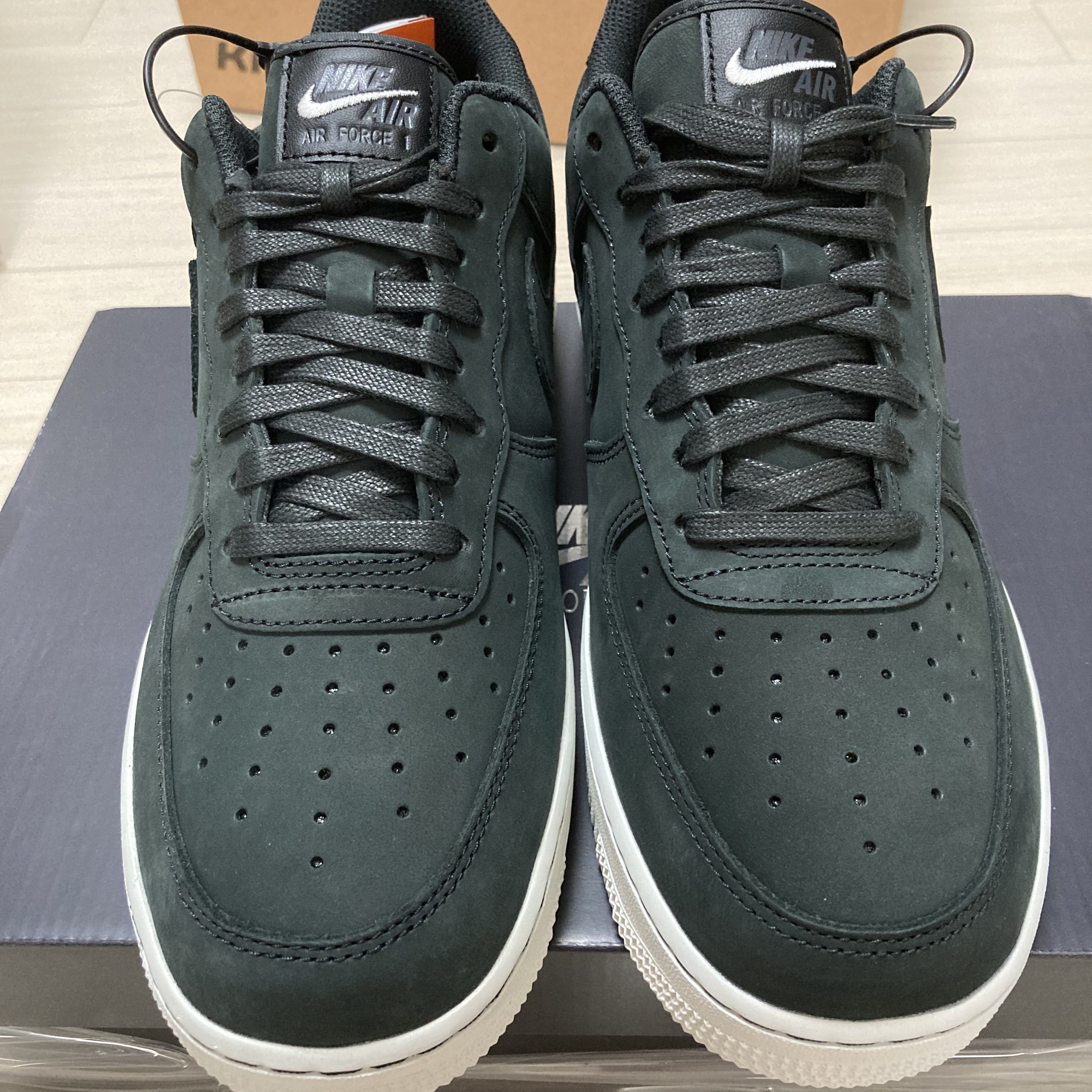 Nike Air Force 1 '07 LX Off Noir 착용 스타일 - 1