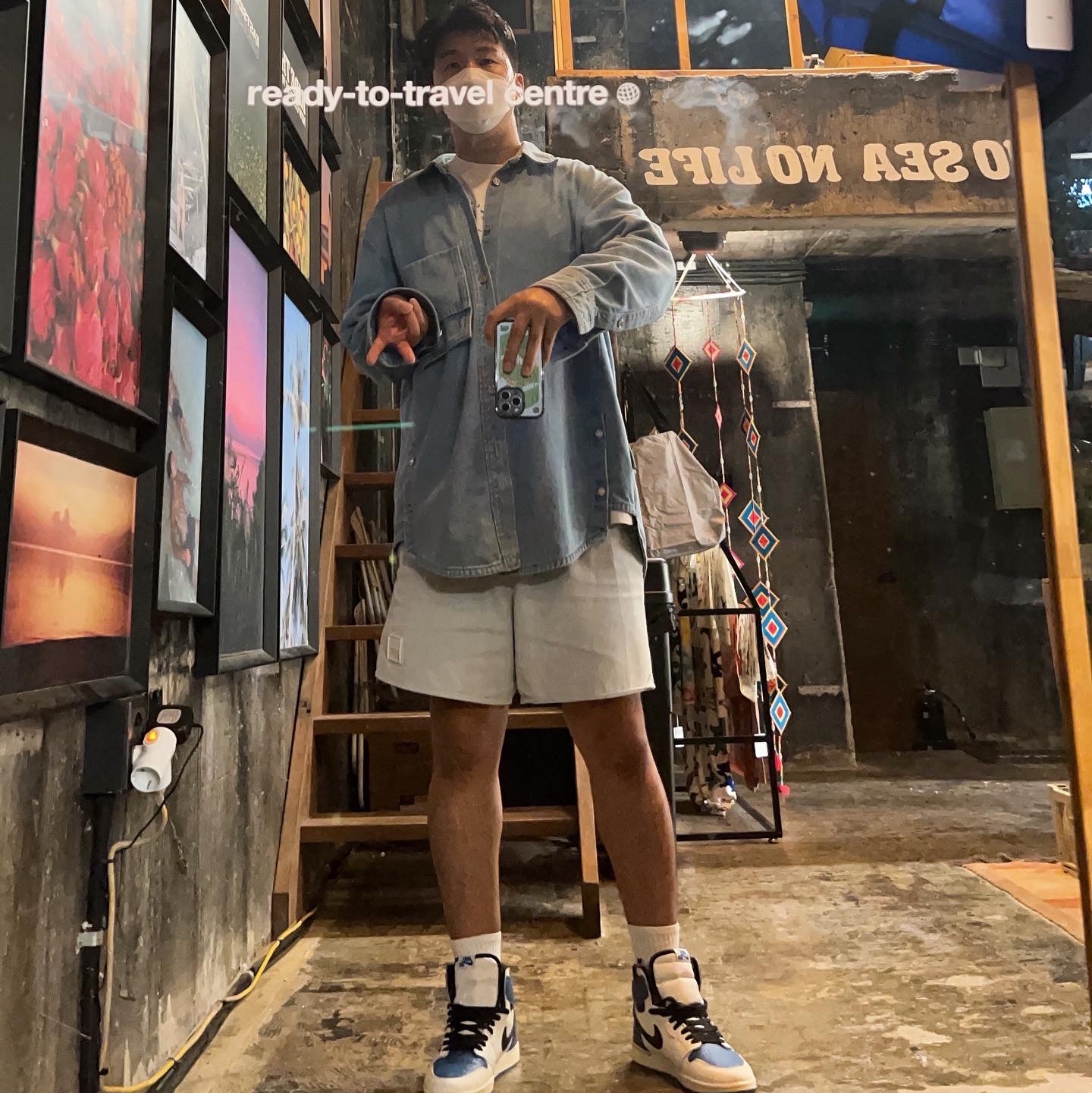 Jordan 1 x Travis Scott x Fragment Retro High OG SP Military Blue 착용 스타일 - 1