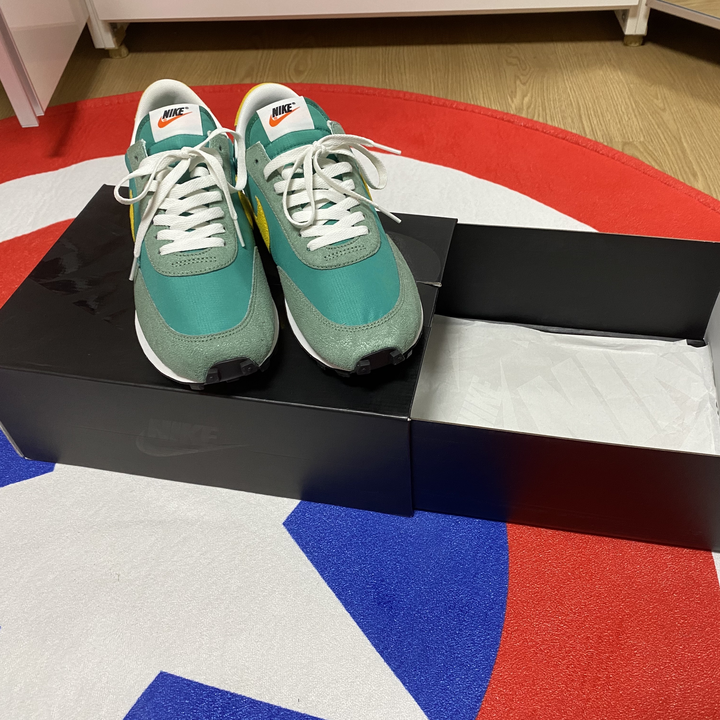 Nike Daybreak SP Neptune Green 착용 스타일 - 1
