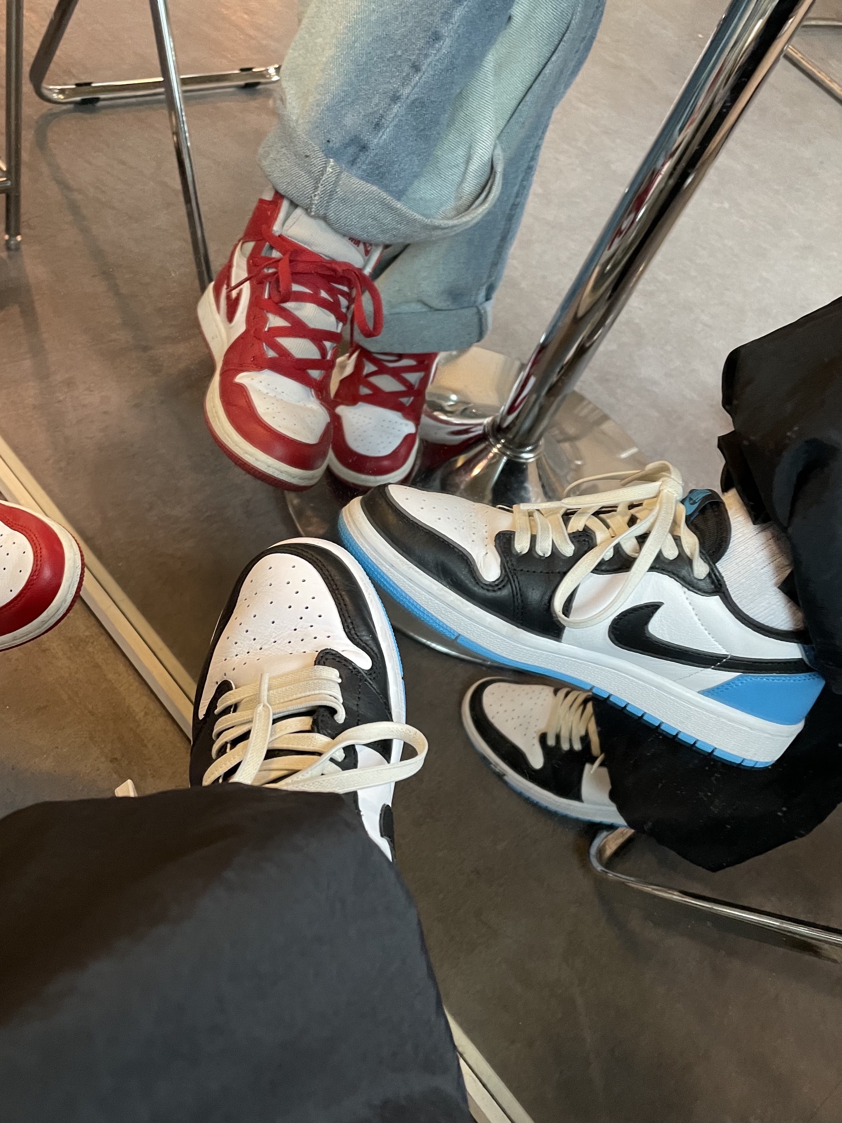 Jordan 1 Retro Low OG Black and Dark Powder Blue, (W) Jordan 1 Retro Low OG Black and Dark Powder Blue 착용 스타일 - 2