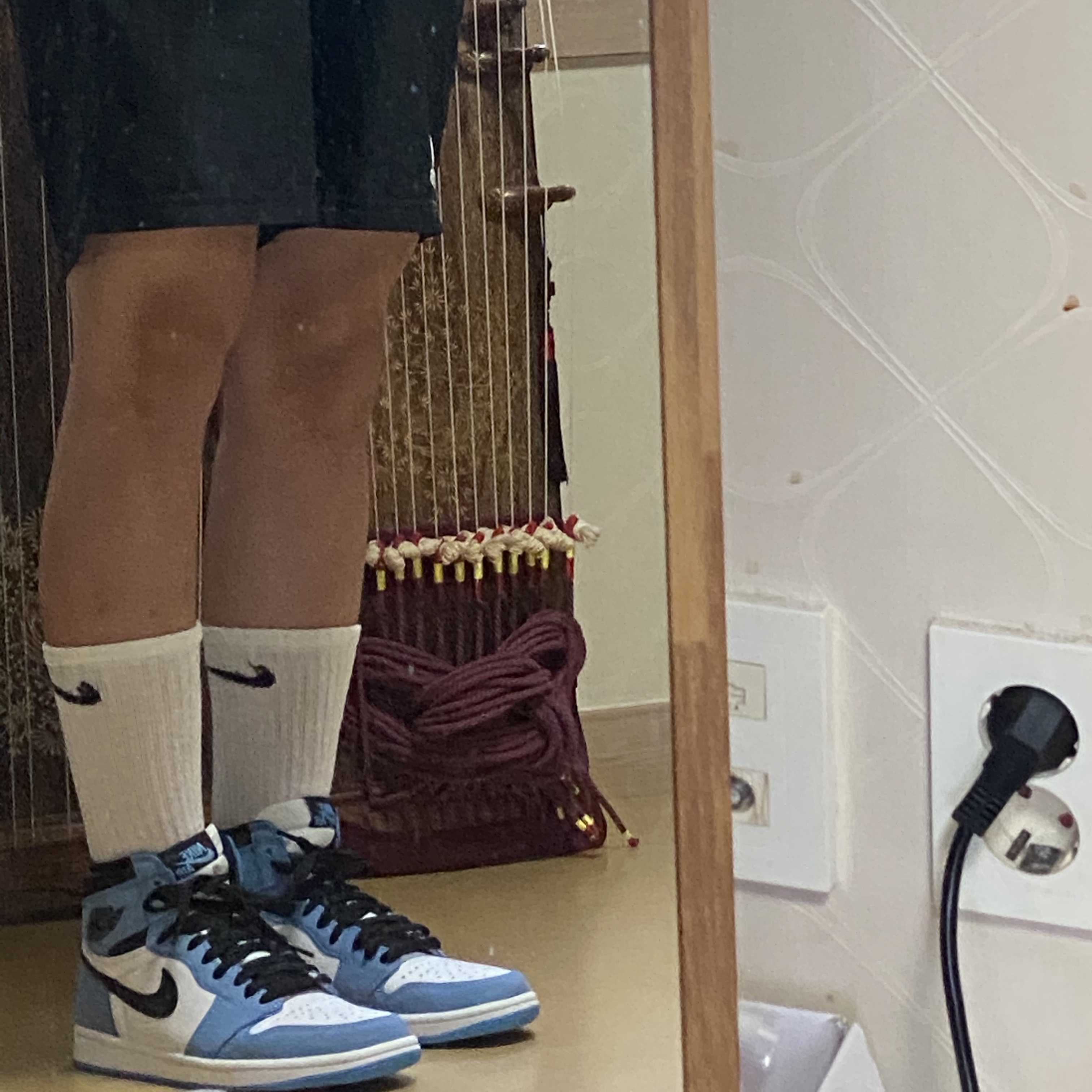 Jordan 1 Retro High OG University Blue 착용 스타일
