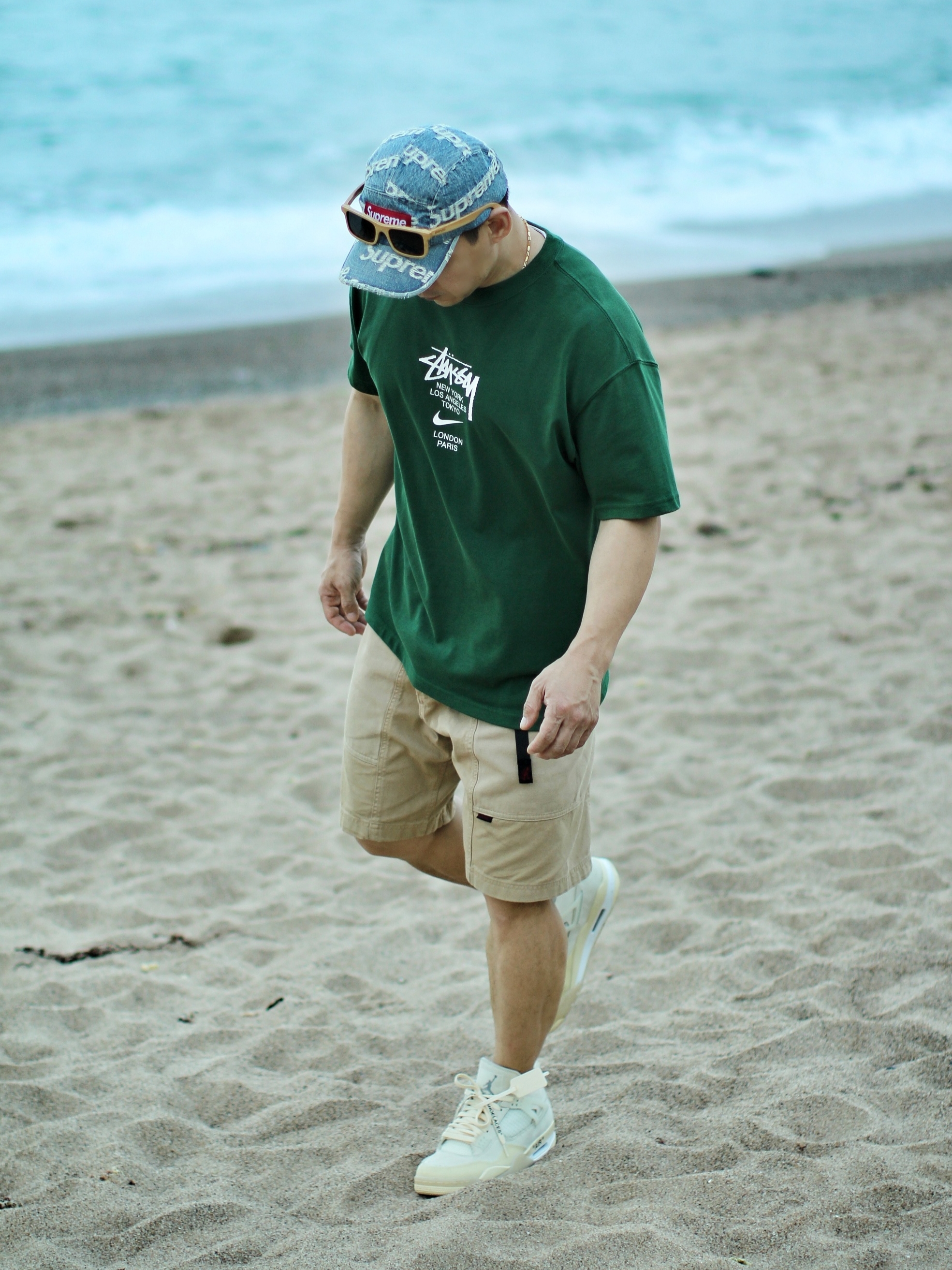 Supreme Frayed Logos Denim Camp Cap Blue - 21SS, Nike x Stussy WT T-Shirt Green - Asia 착용 스타일 - 2