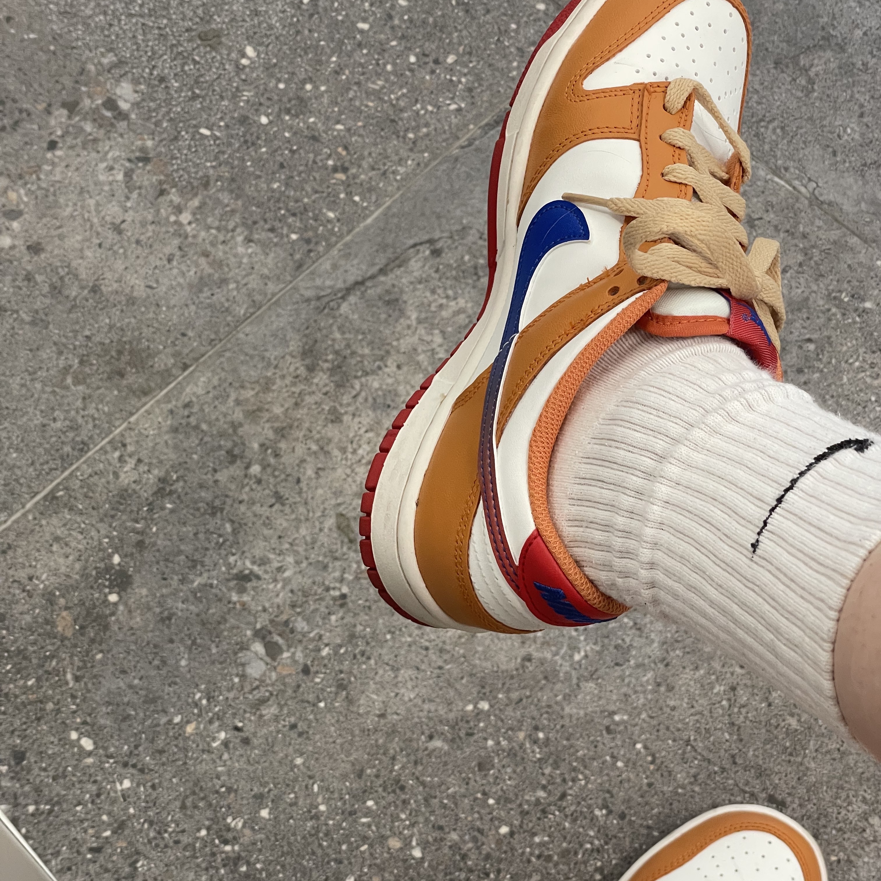 (GS) Nike Dunk Low Hot Curry and Game Royal 착용 스타일