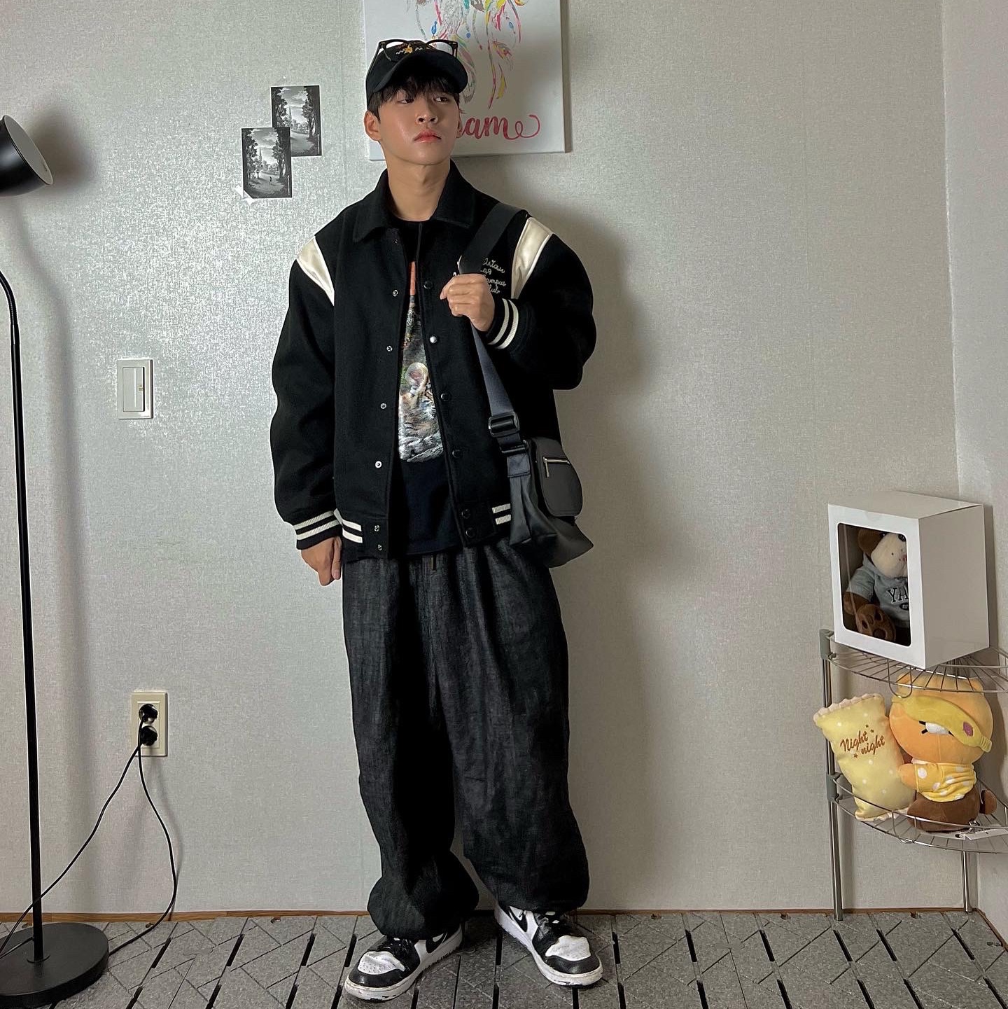 (W) Jordan 1 Mid SE Black White 착용 스타일 - 3