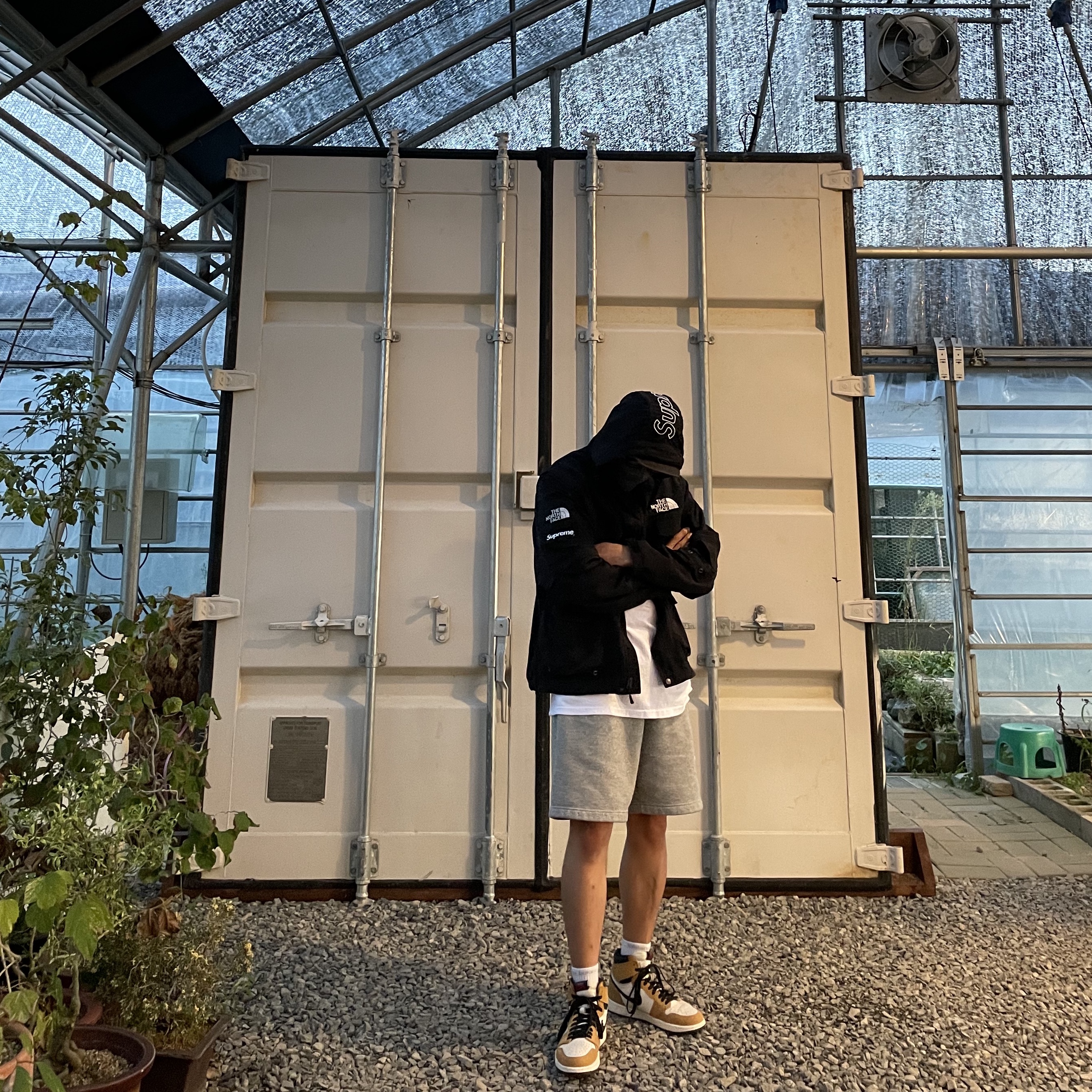 Supreme x The North Face Trekking Convertible Jacket Black - 22SS, Jordan 1 Retro High Rookie of the Year 착용 스타일