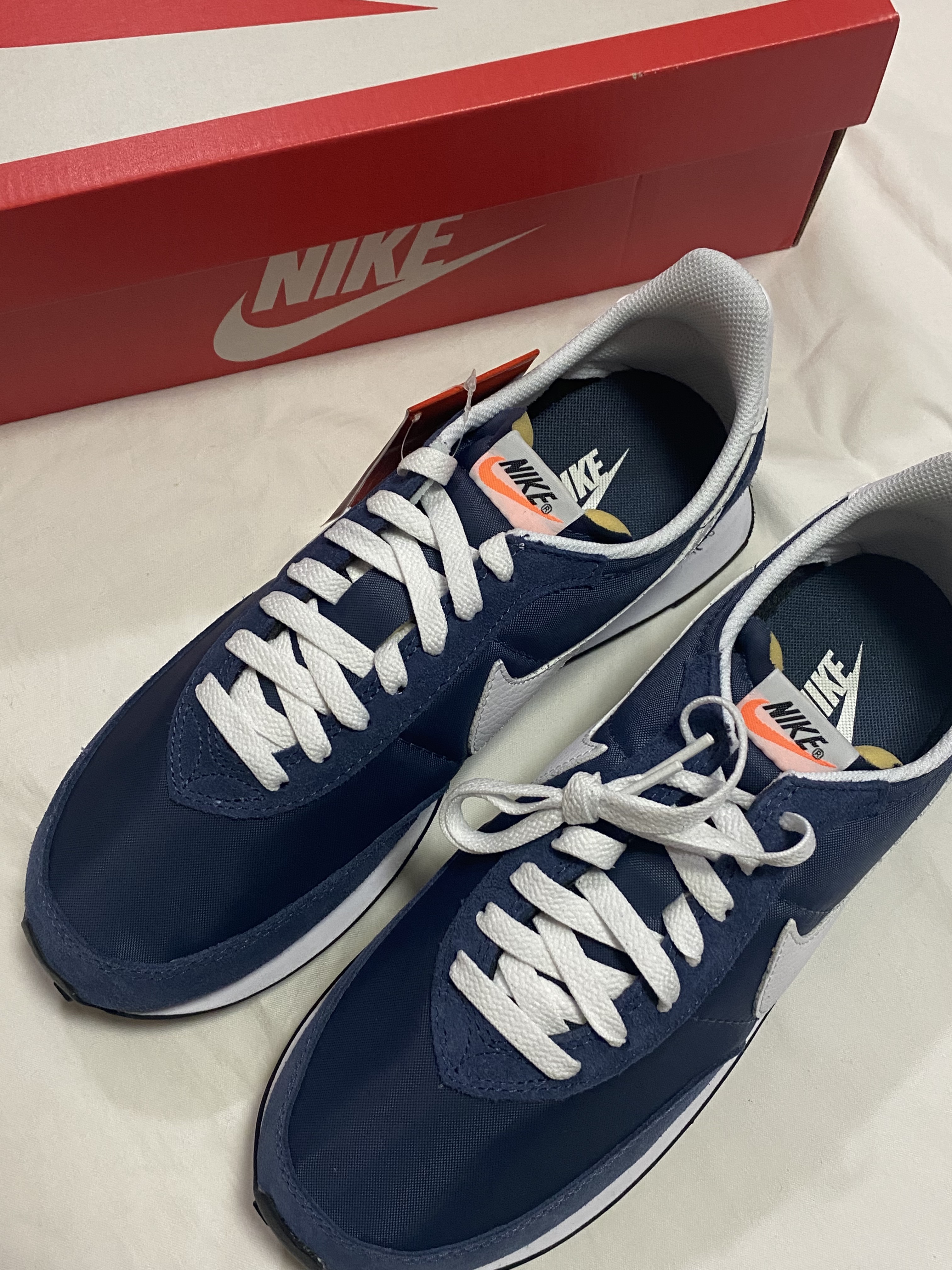 Nike Waffle Trainer 2 Thunder Blue 착용 스타일