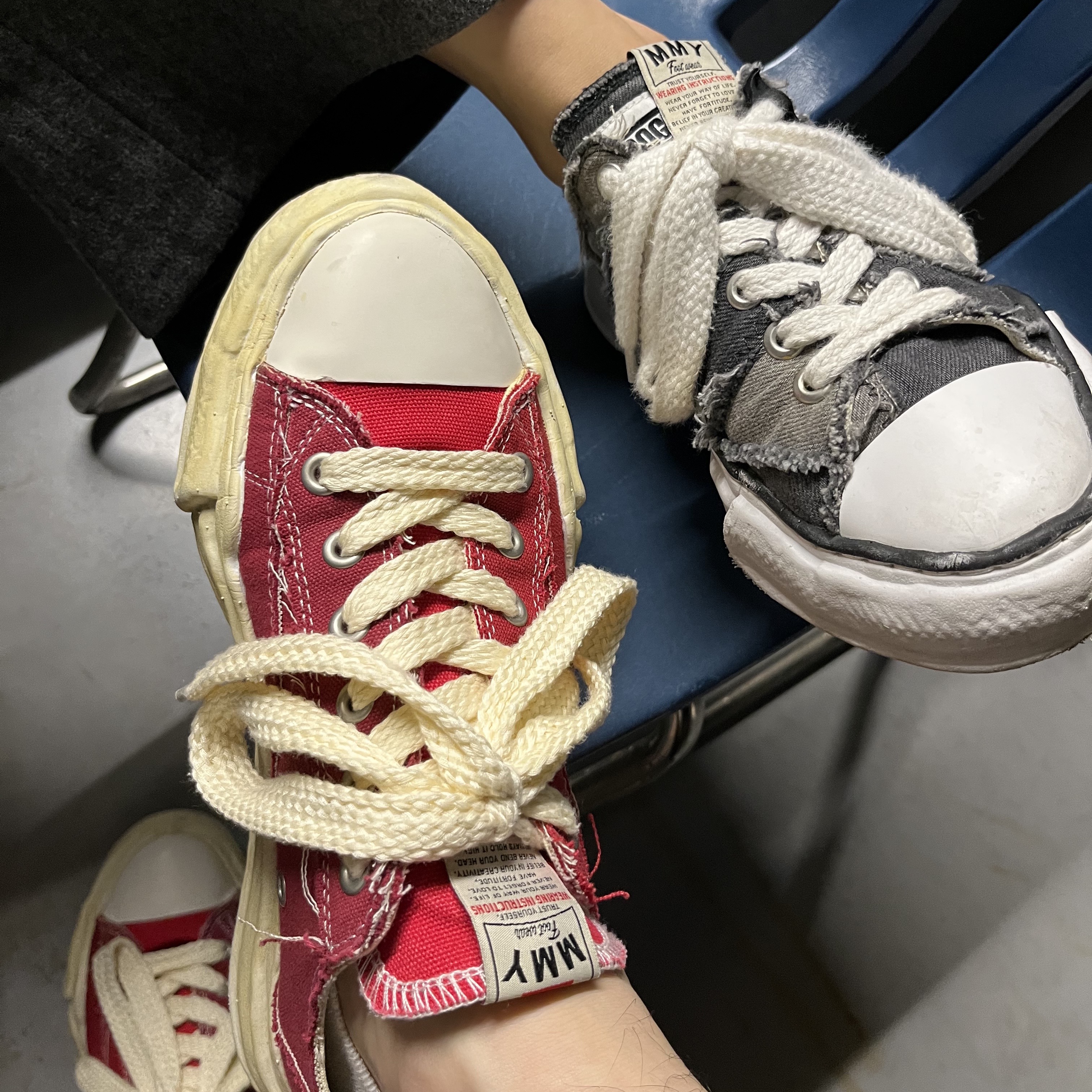 Maison Mihara Yasuhiro Peterson OG Sole OD Canvas Low-top Sneakers Red 착용 스타일 - 5