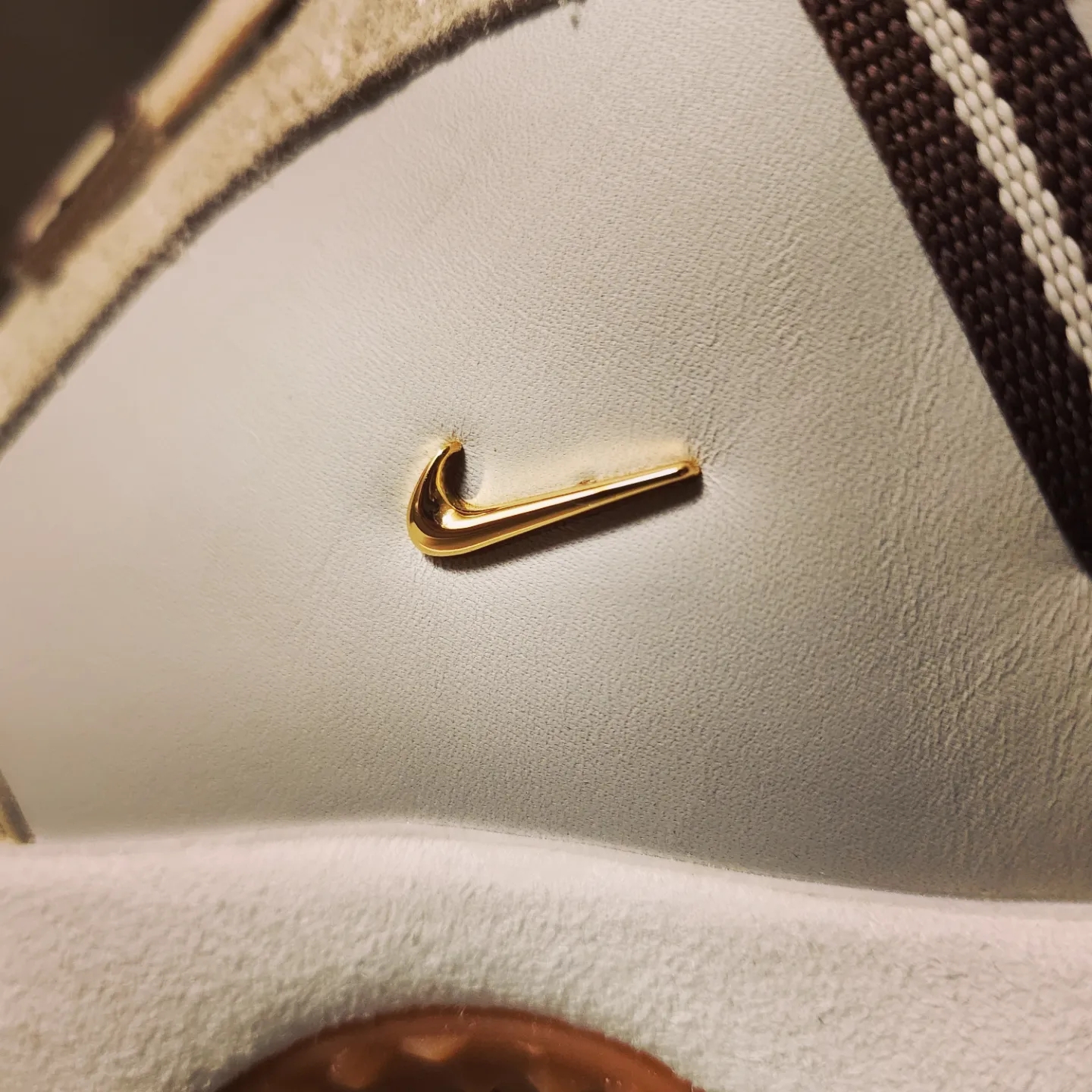 Nike x Jacquemus Air Humara LX Light Bone and Gold 착용 스타일 - 4
