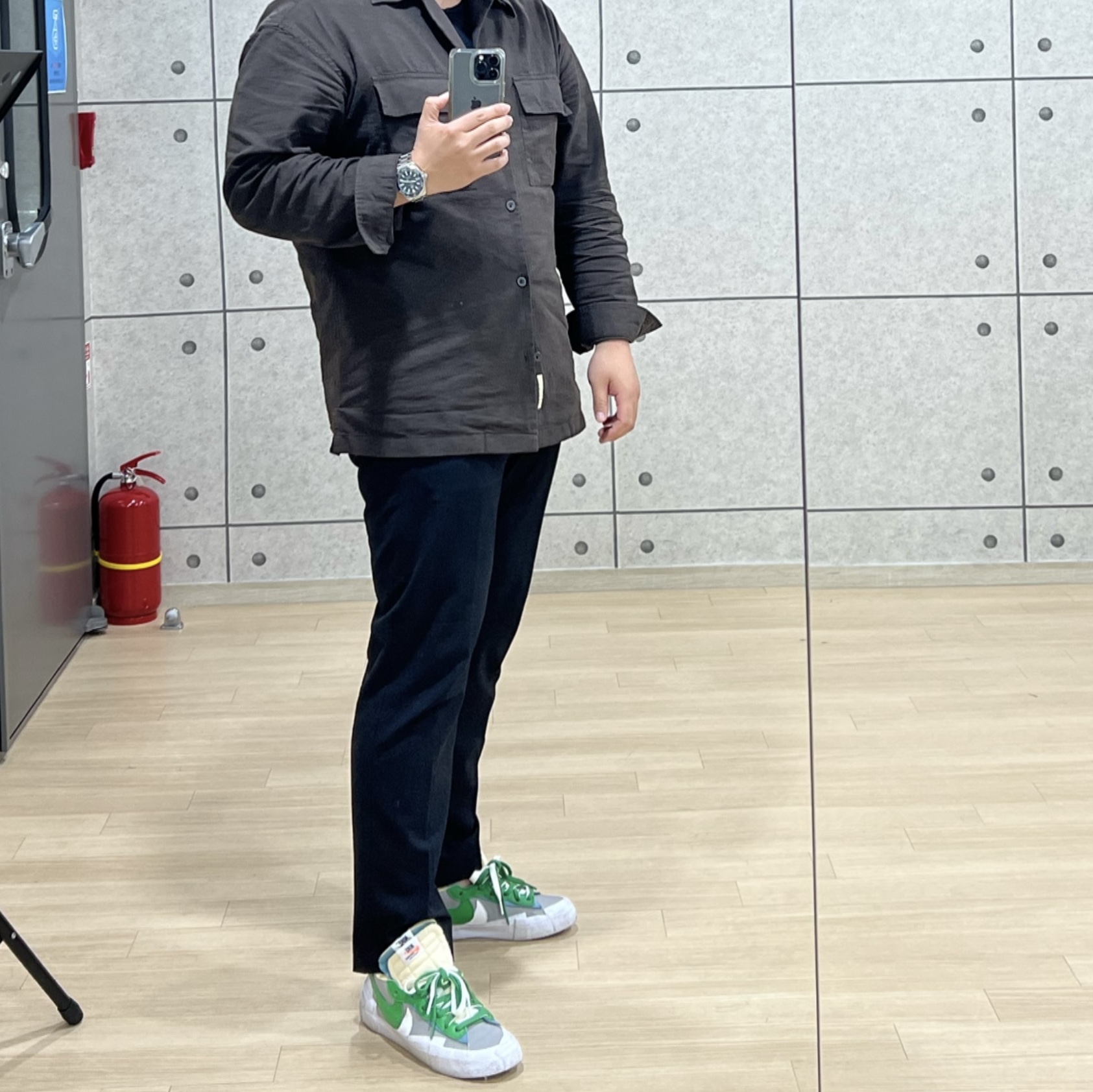 Nike x Sacai Blazer Low Classic Green 착용 스타일