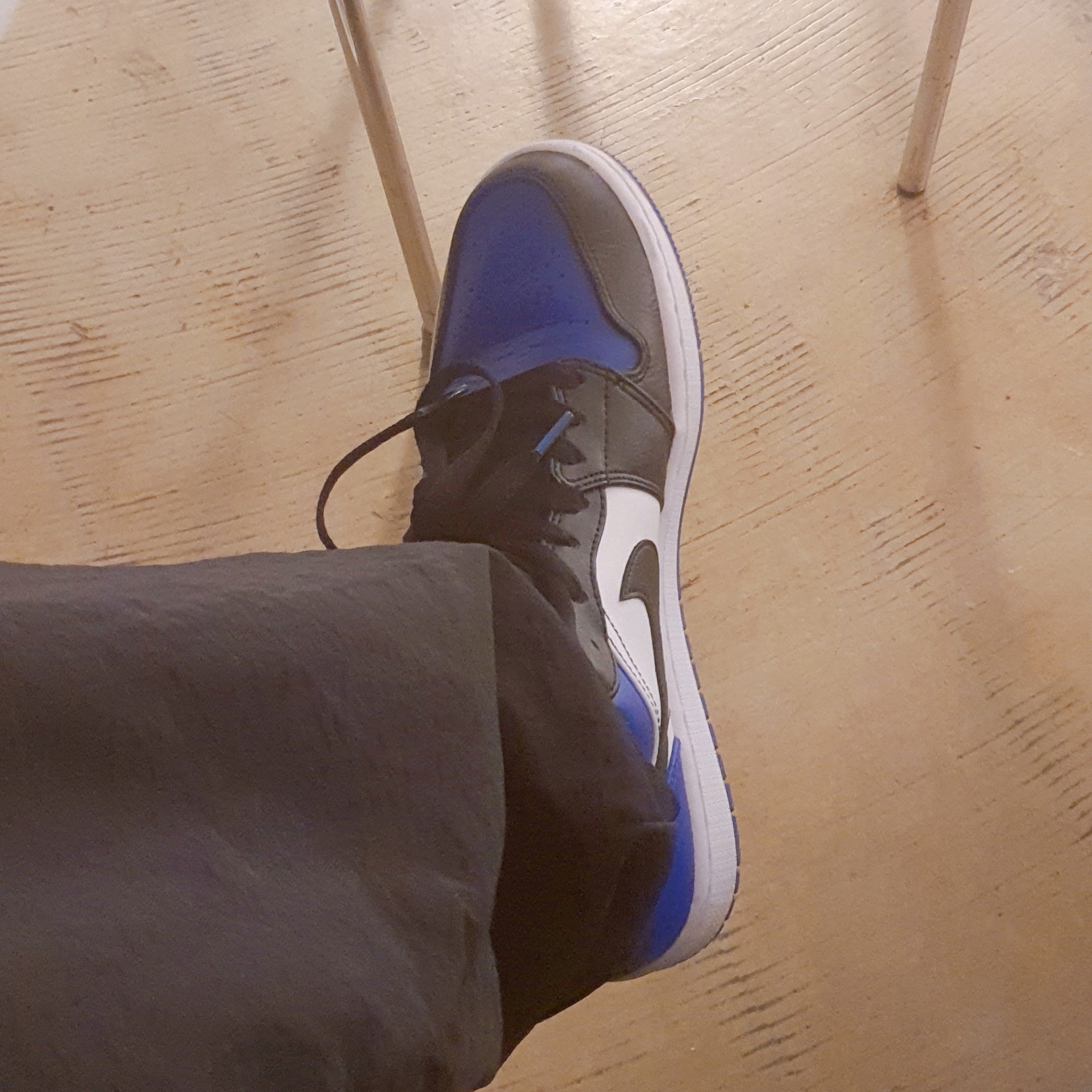 Jordan 1 Low Royal Toe 착용 스타일