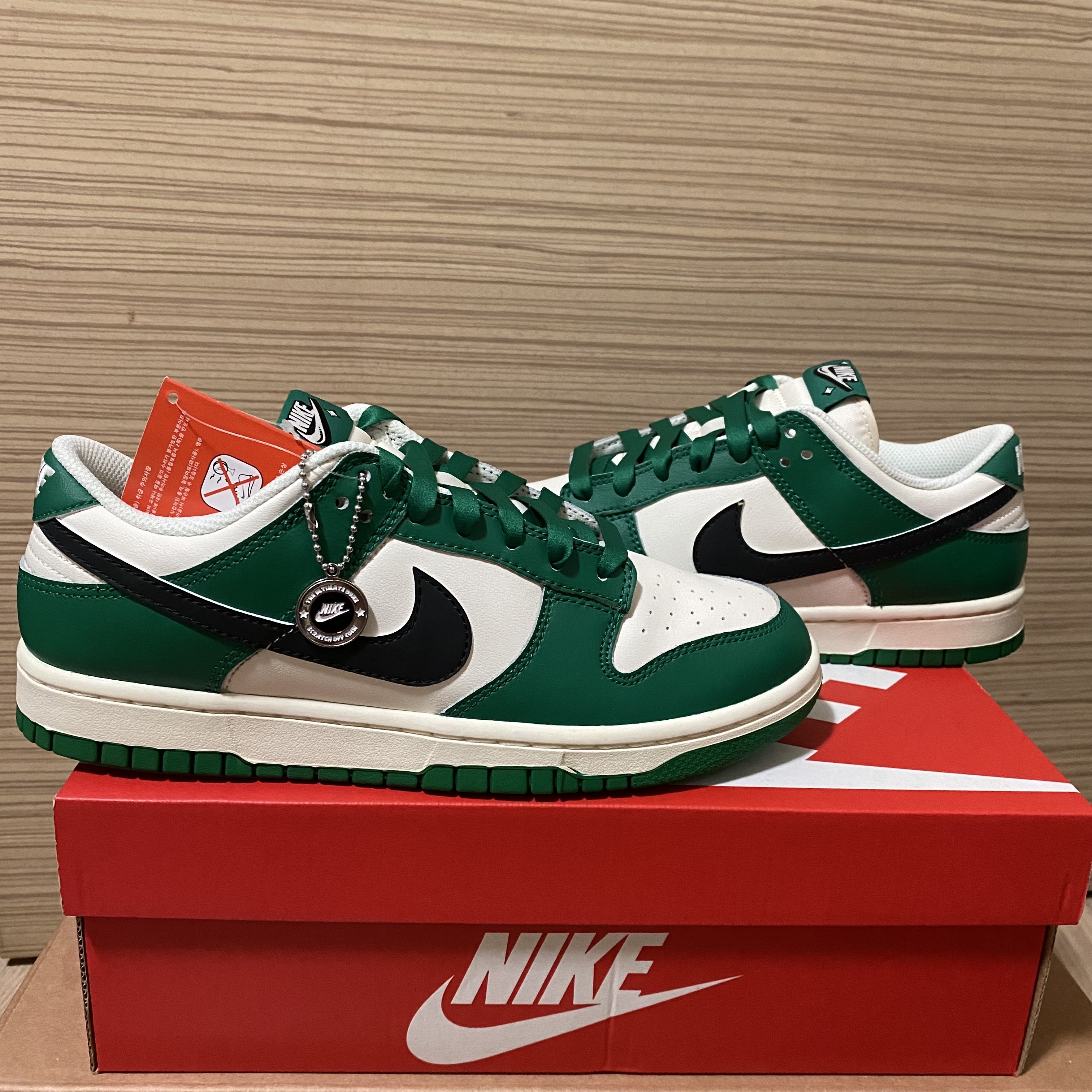 Nike Dunk Low Retro SE Jackpot Malachite 착용 스타일