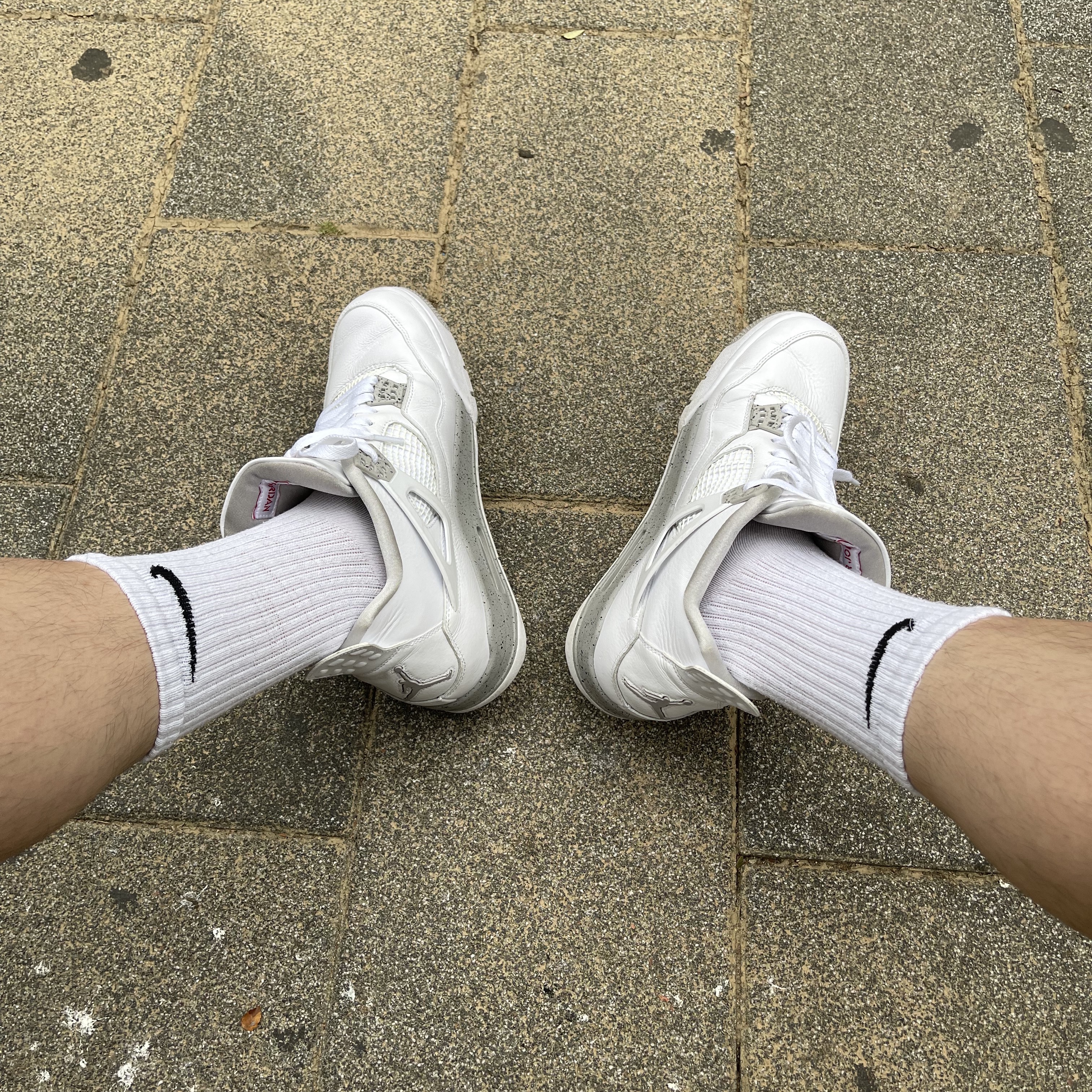 Jordan 4 Retro Tech White 착용 스타일 - 2