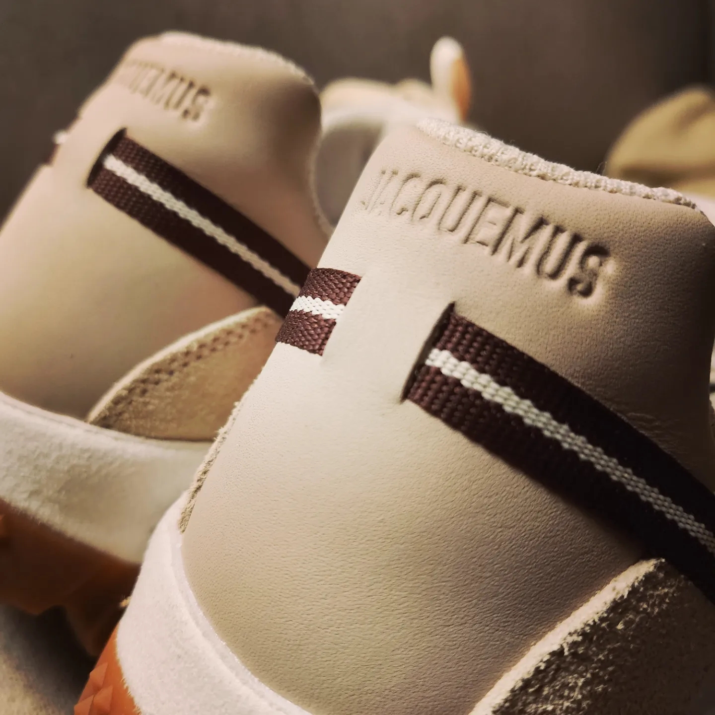 Nike x Jacquemus Air Humara LX Light Bone and Gold 착용 스타일 - 2