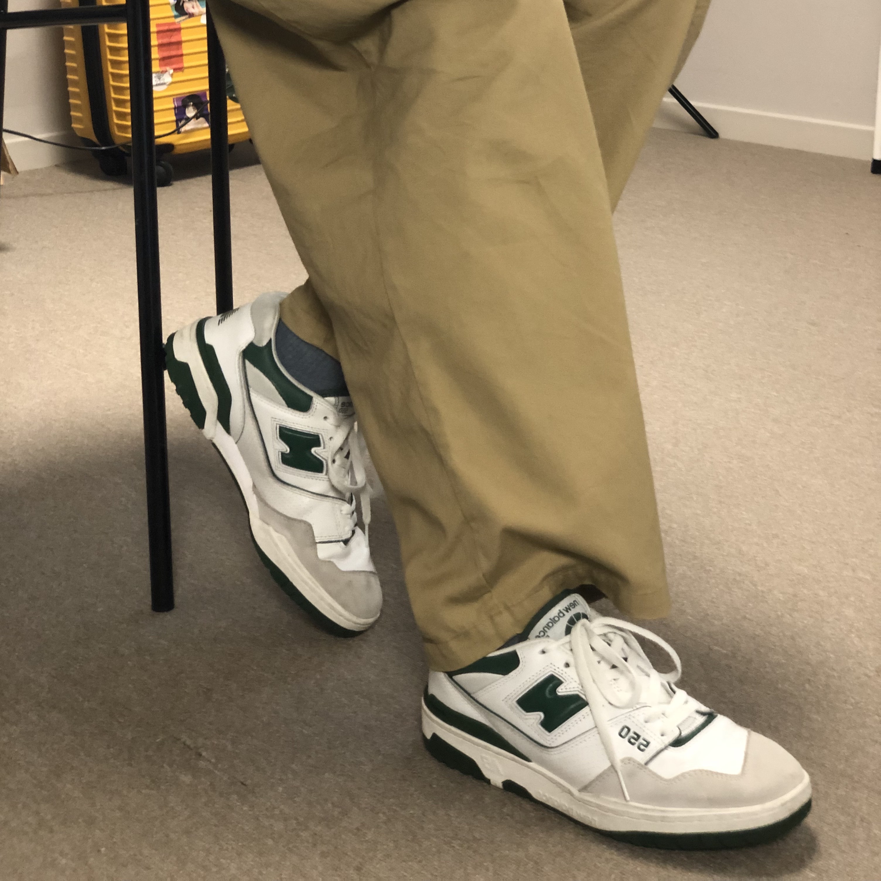 New Balance 550 White Green - D Standard 착용 스타일 - 2