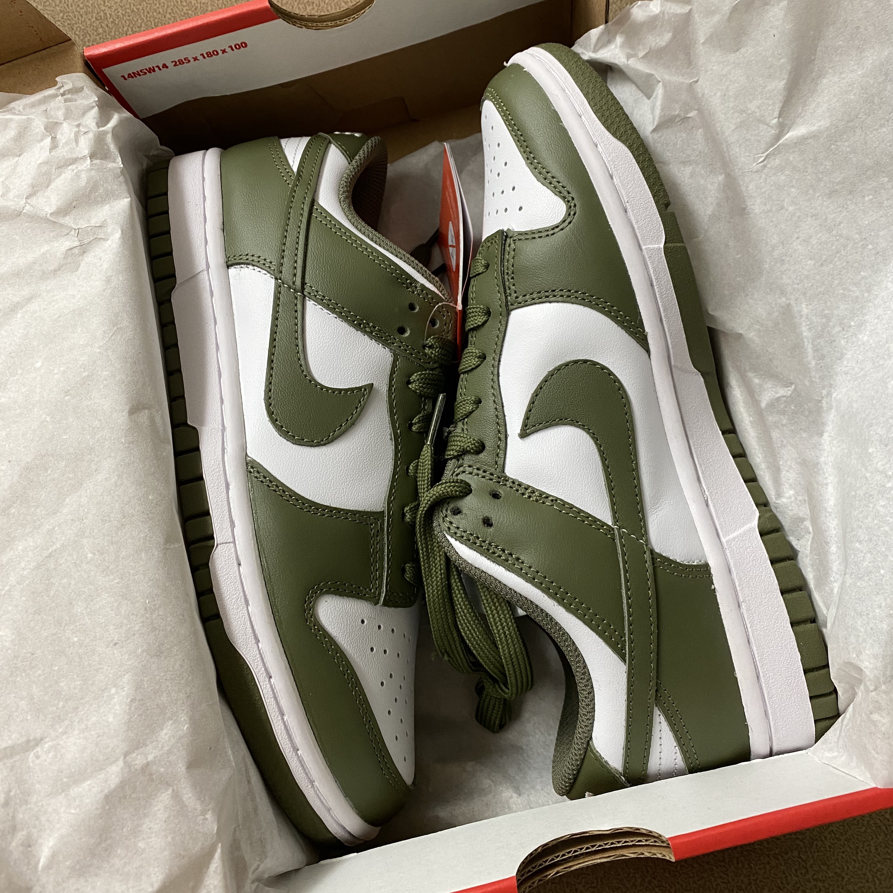 (W) Nike Dunk Low Medium Olive 착용 스타일