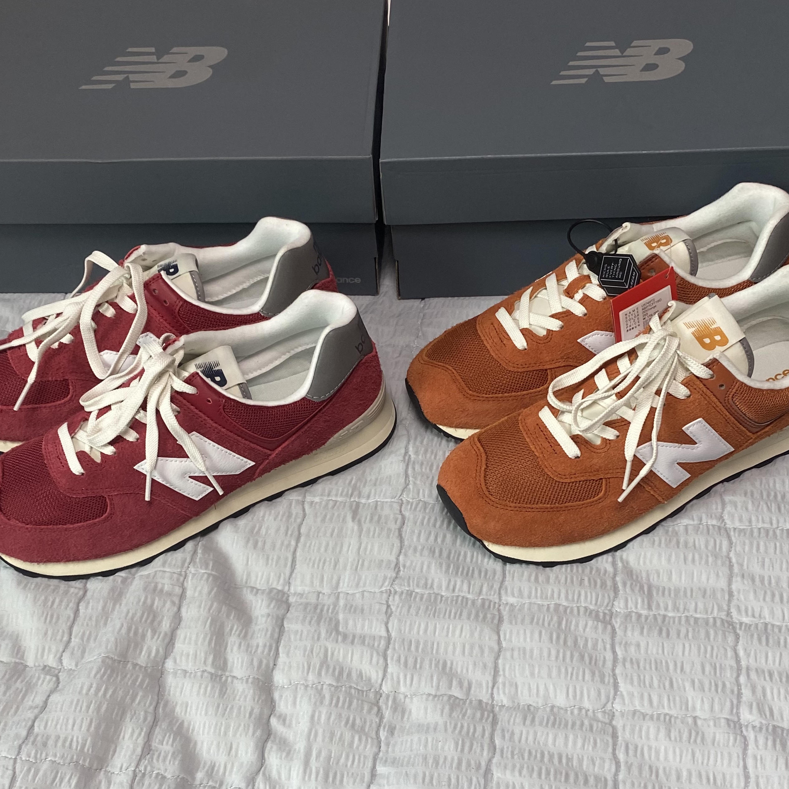 New Balance 574 Heritage Orange Burst White, New Balance 574 Heritage Red 착용 스타일 - 1