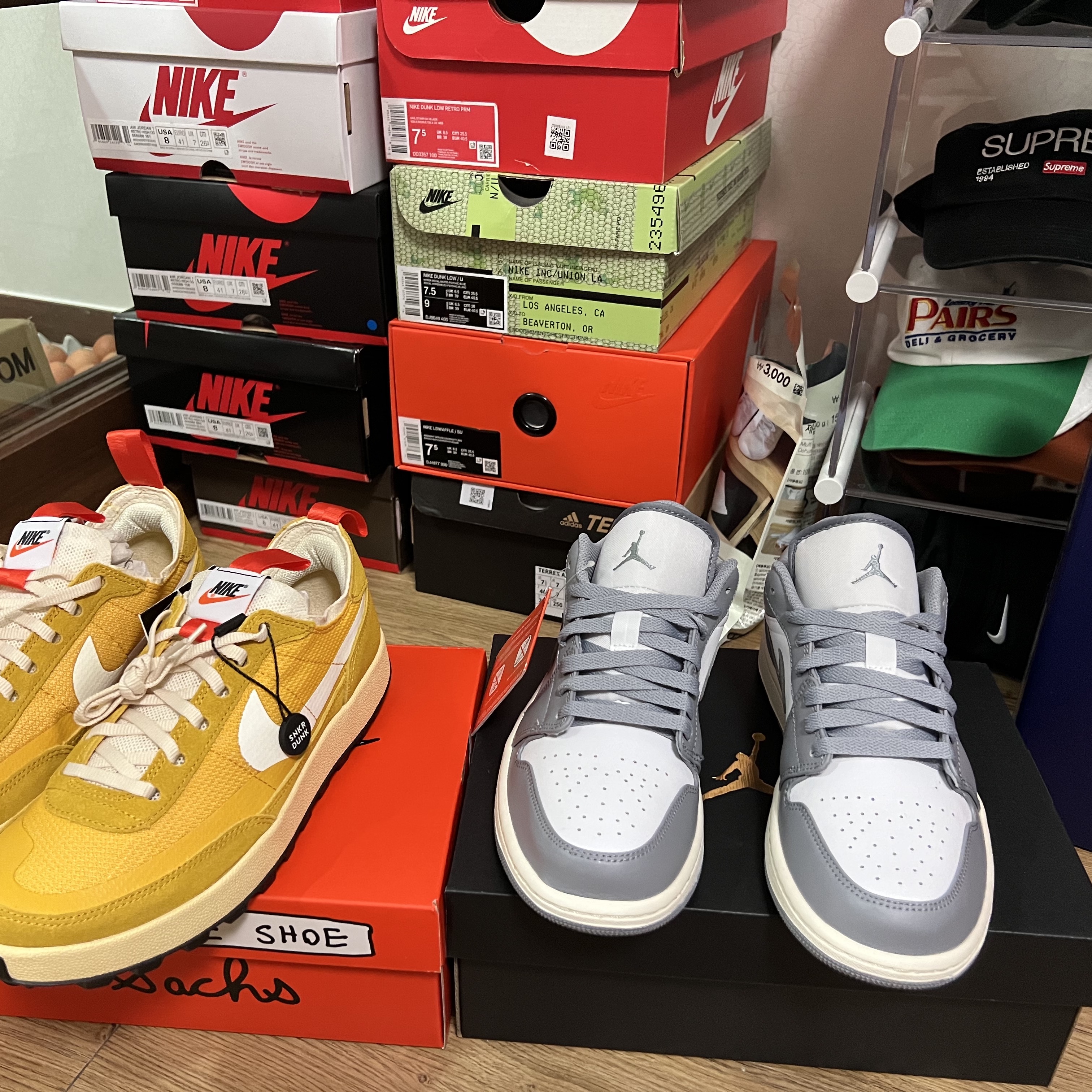 Nike x Tom Sachs General Purpose Shoe Archive, Jordan 1 Low Stealth and White 착용 스타일