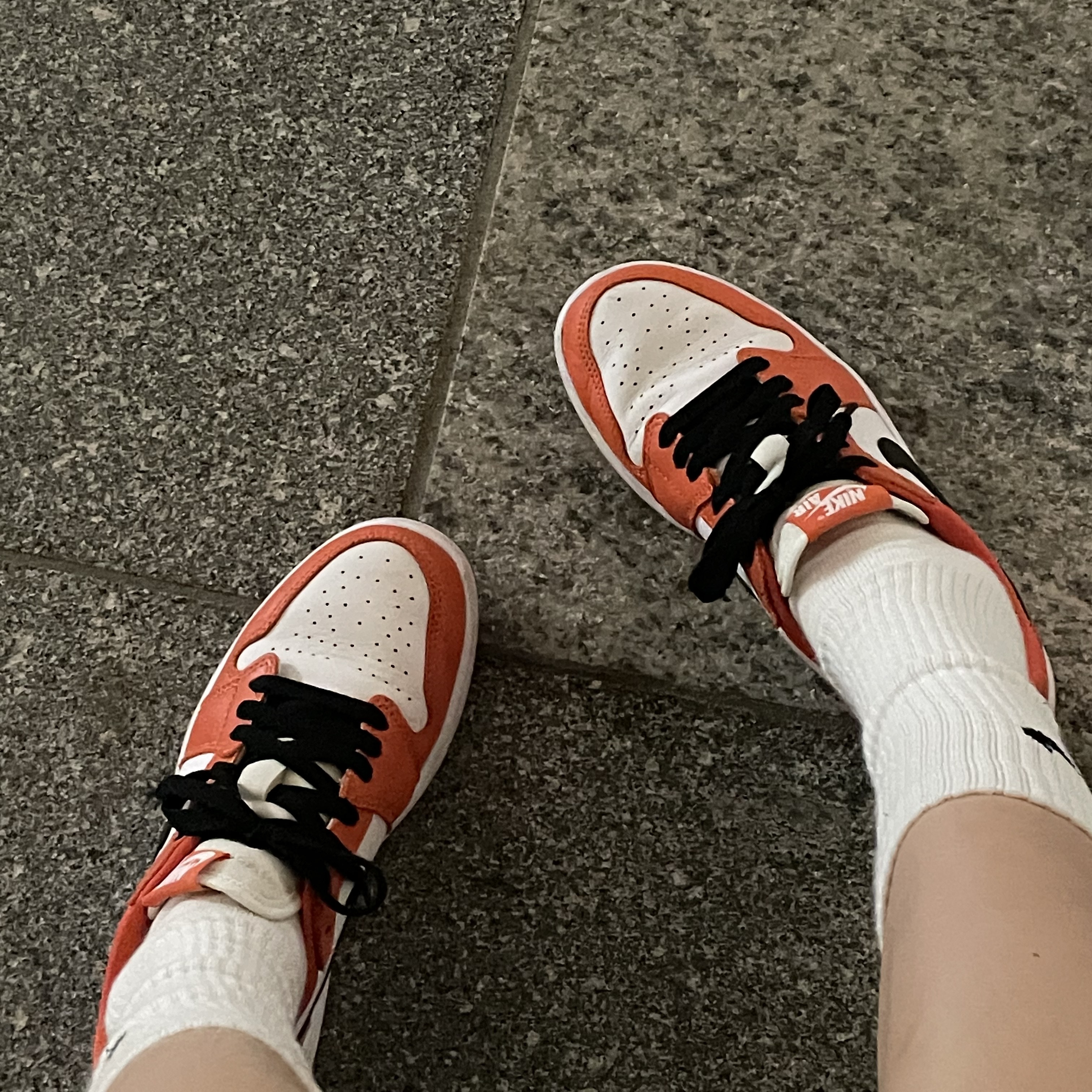 Jordan 1 Low OG Starfish, (W) Jordan 1 Low OG Starfish 착용 스타일