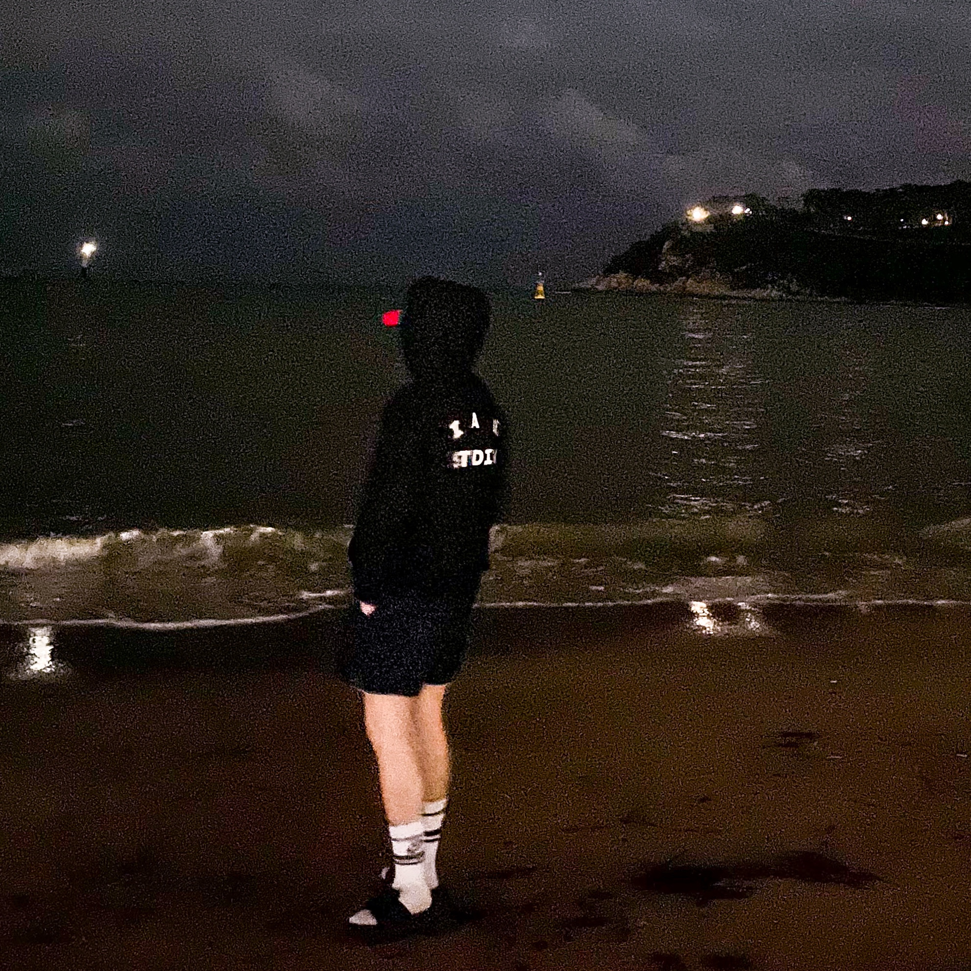 IAB Studio Hoodie Black White 착용 스타일