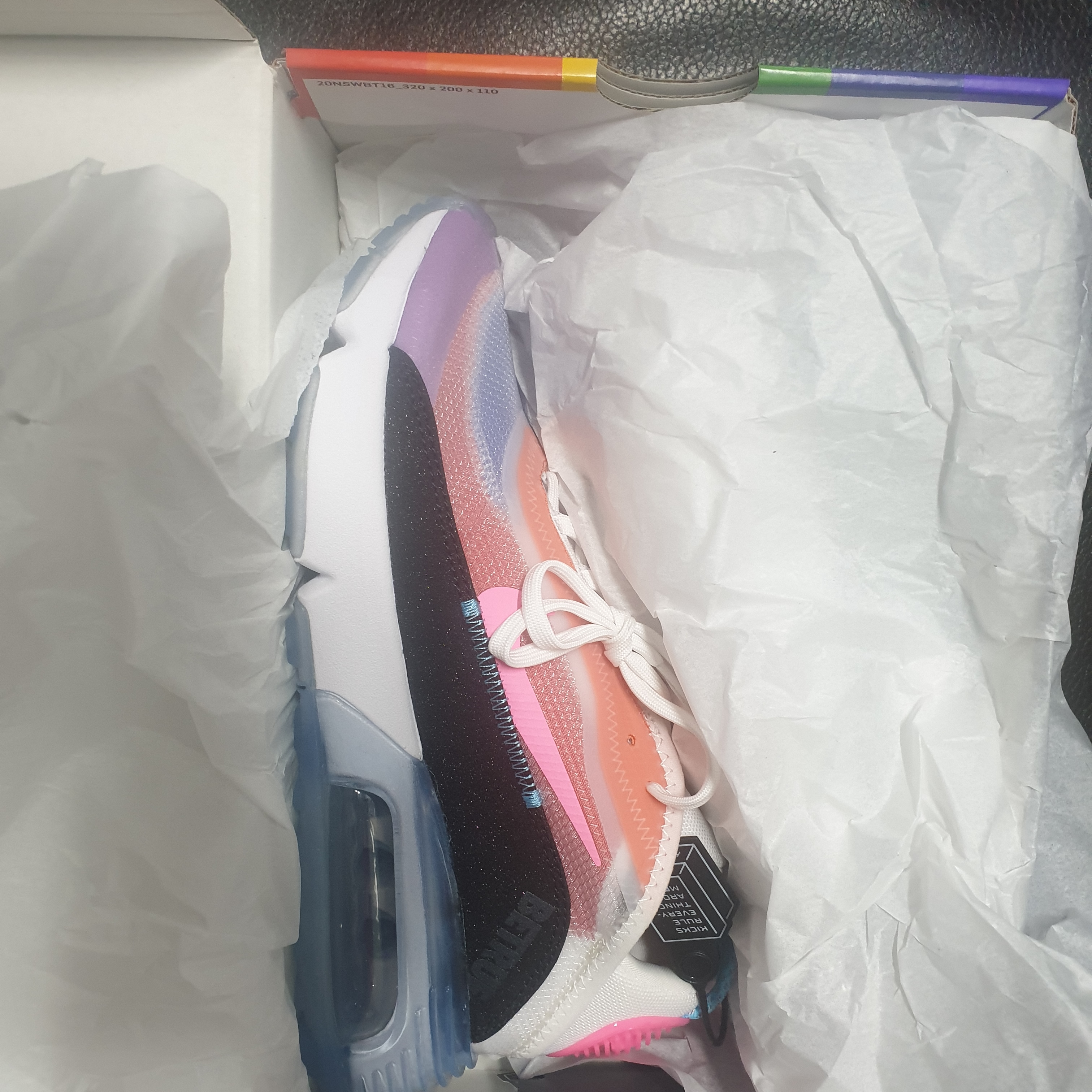Nike Air Max 2090 Be True 2020 착용 스타일 - 4