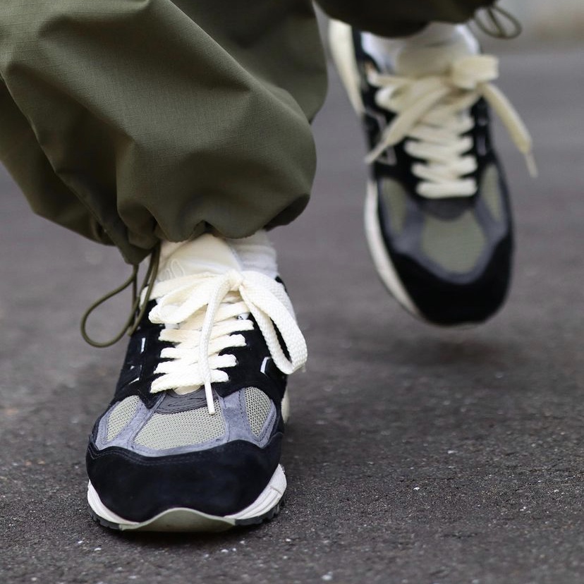 New Balance 990v2 Made in USA Black True camo 착용 스타일 - 4