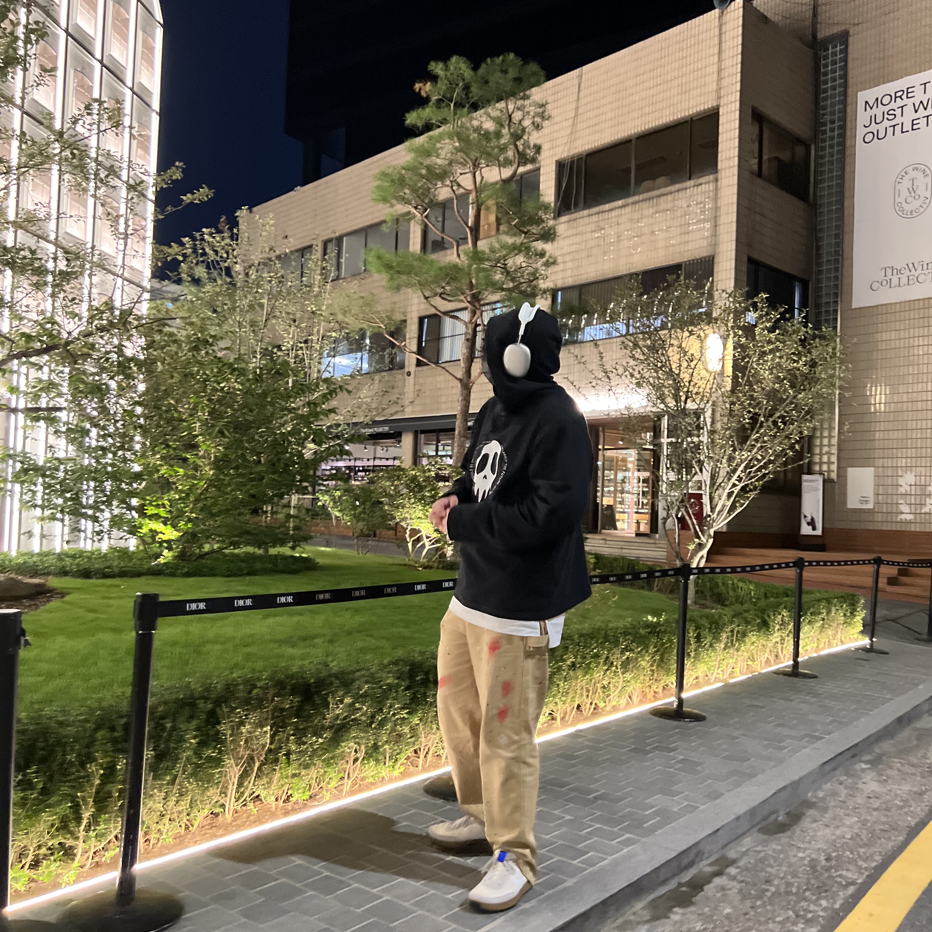 Nike x Tom Sachs General Purpose Shoe Light Cream, Apple AirPods Max Lightning Silver (Korean Ver.) 착용 스타일 - 2