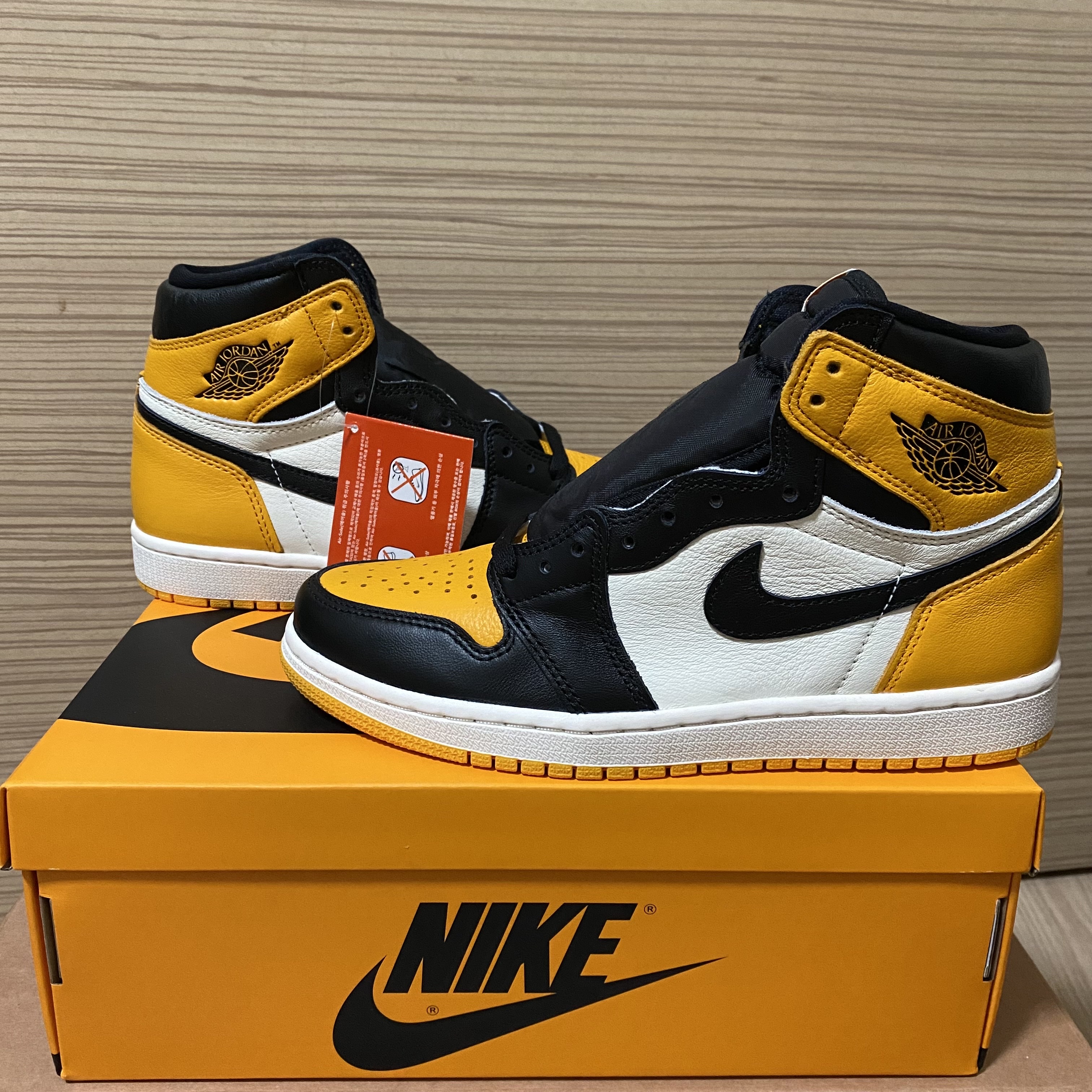 Jordan 1 Retro High OG Taxi 착용 스타일